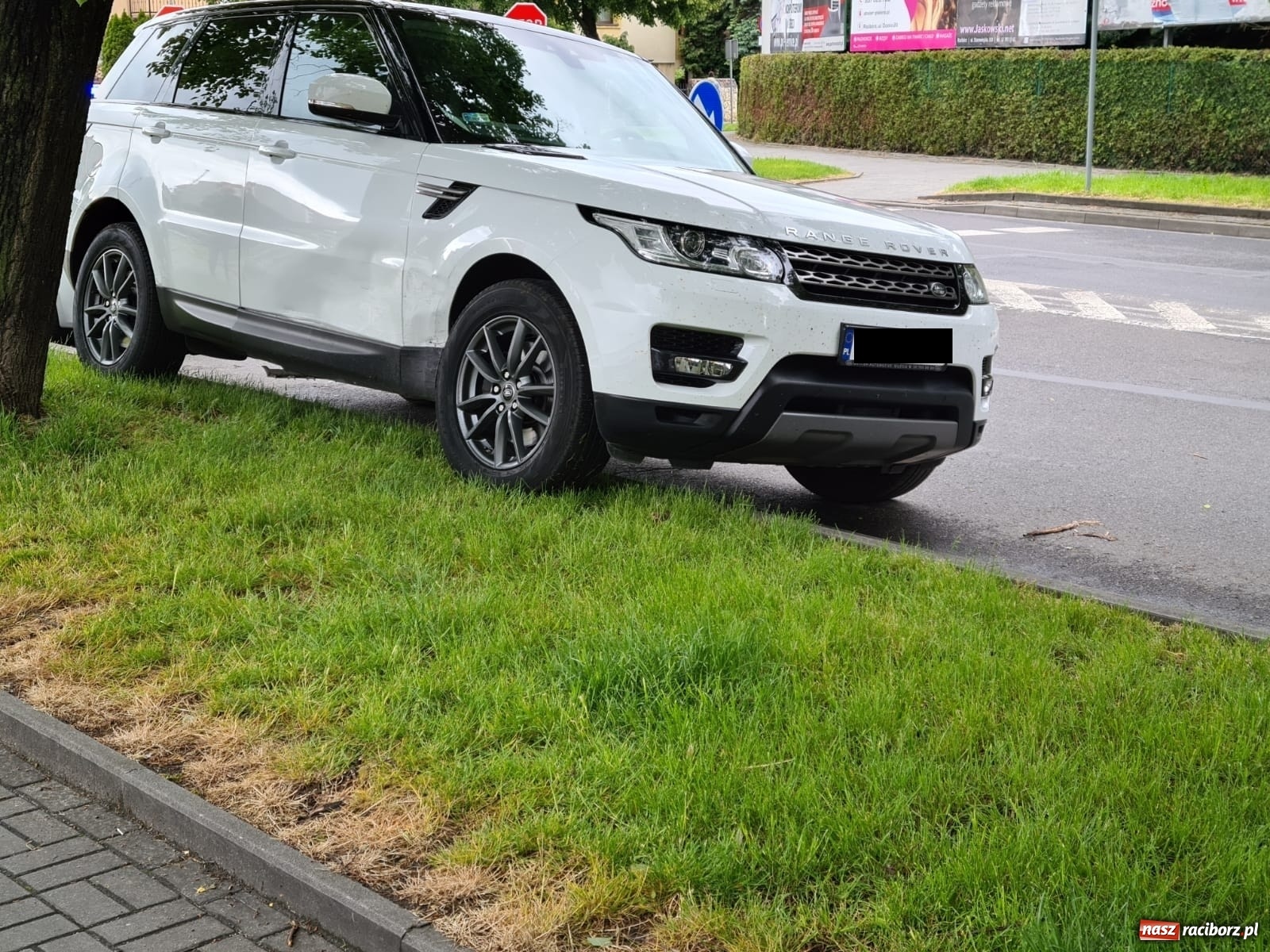 Zdjęcie w galerii na portalu naszraciborz.pl: Wymuszenie przyczyną zderzenia na Ocickiej [FOTO] wiadomości z regionu