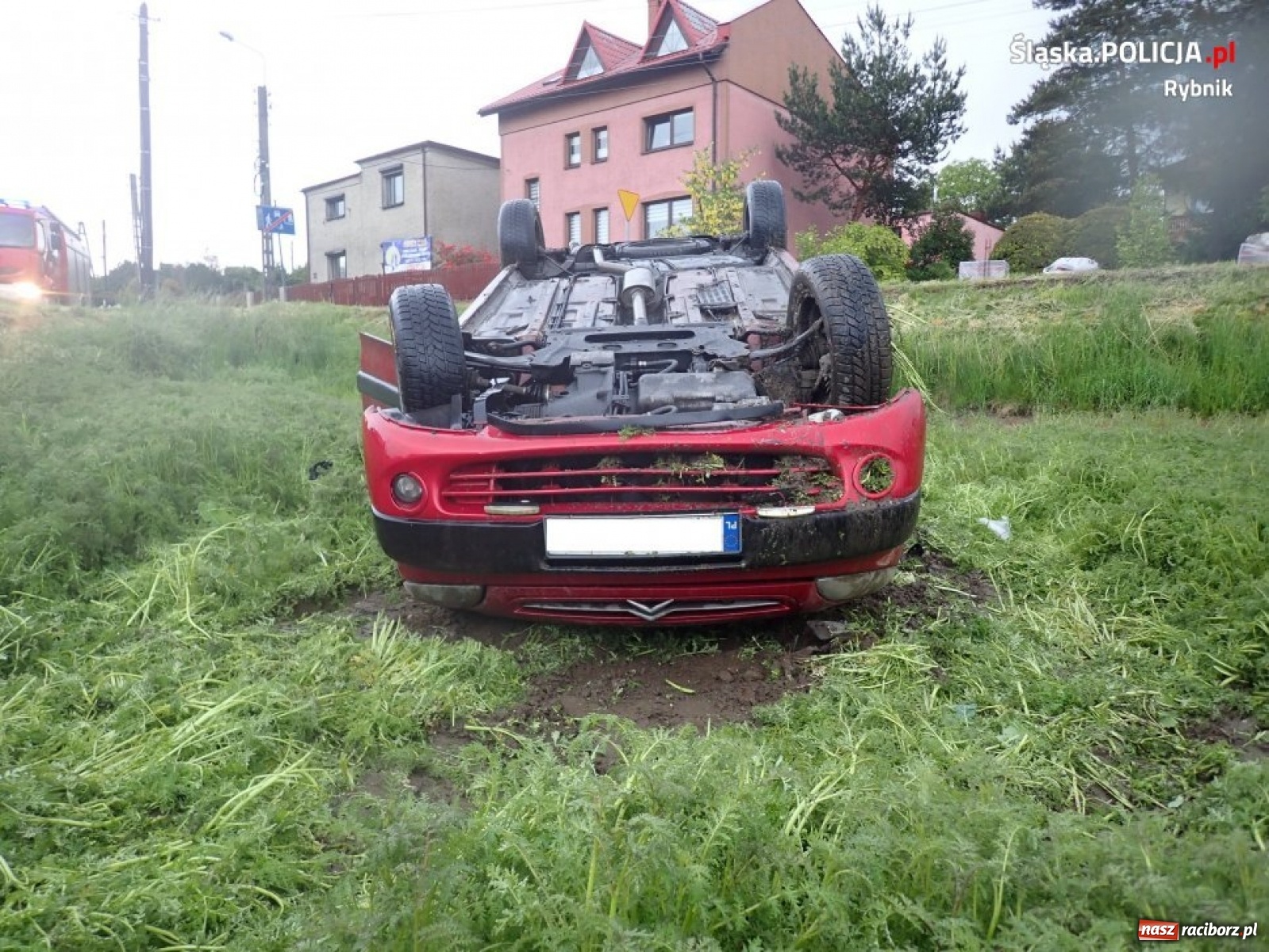 Zdjęcie w galerii na portalu naszraciborz.pl: Tak się kończy rajd 15-latka za kółkiem  wiadomości z regionu