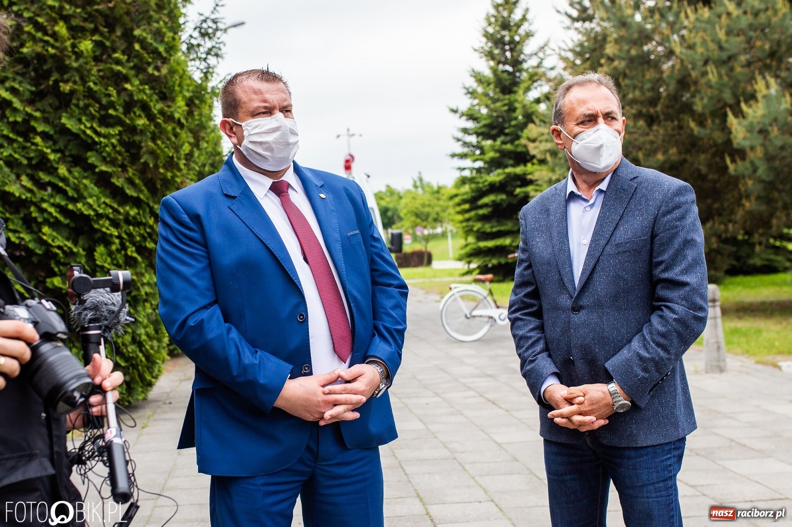 Zdjęcie w galerii na portalu naszraciborz.pl: Karetka Eko-Okien dotarła do raciborskiego szpitala wiadomości z regionu