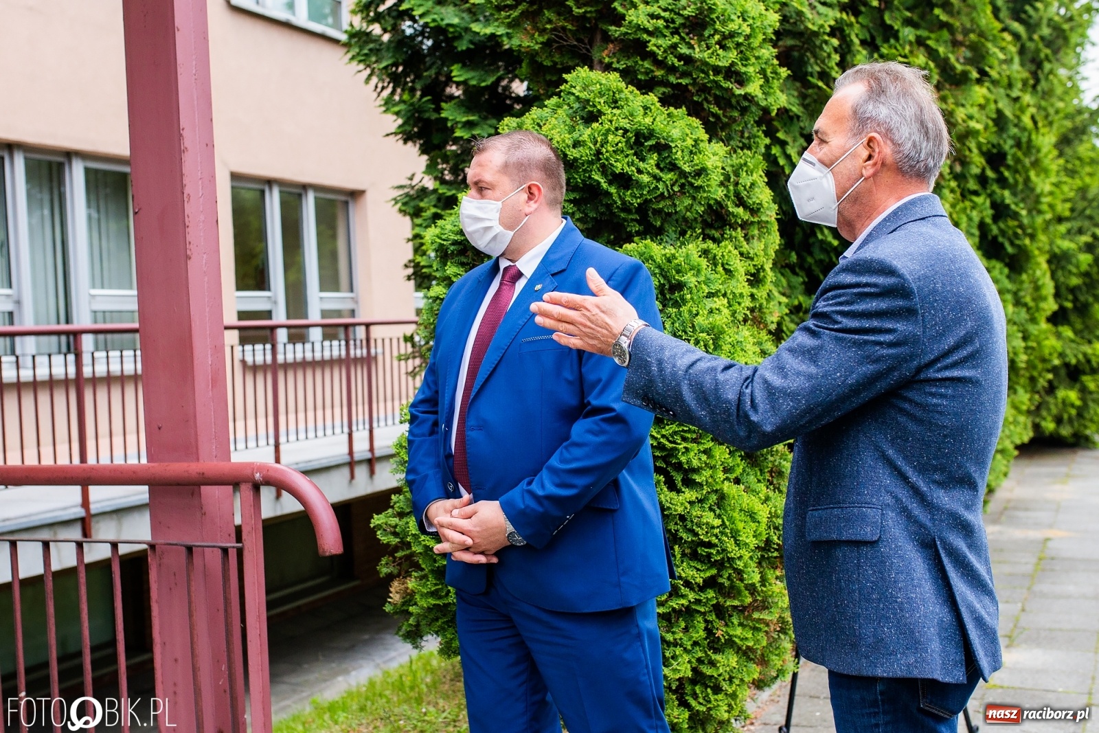 Zdjęcie w galerii na portalu naszraciborz.pl: Karetka Eko-Okien dotarła do raciborskiego szpitala wiadomości z regionu