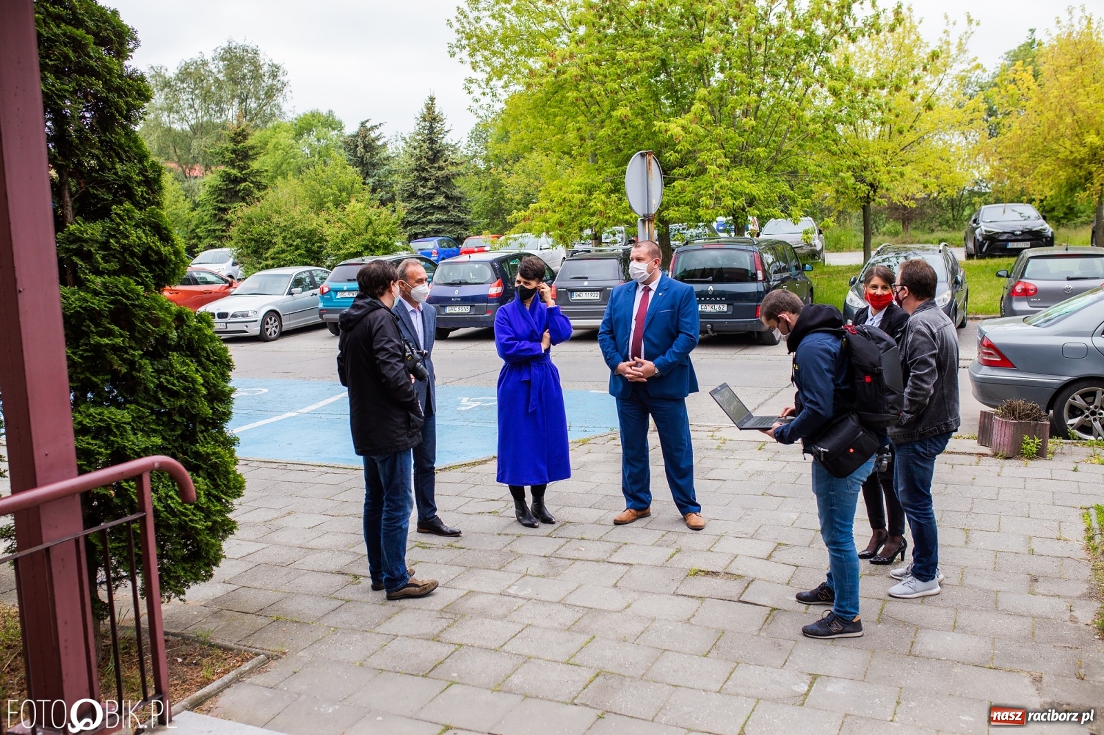 Zdjęcie w galerii na portalu naszraciborz.pl: Karetka Eko-Okien dotarła do raciborskiego szpitala wiadomości z regionu