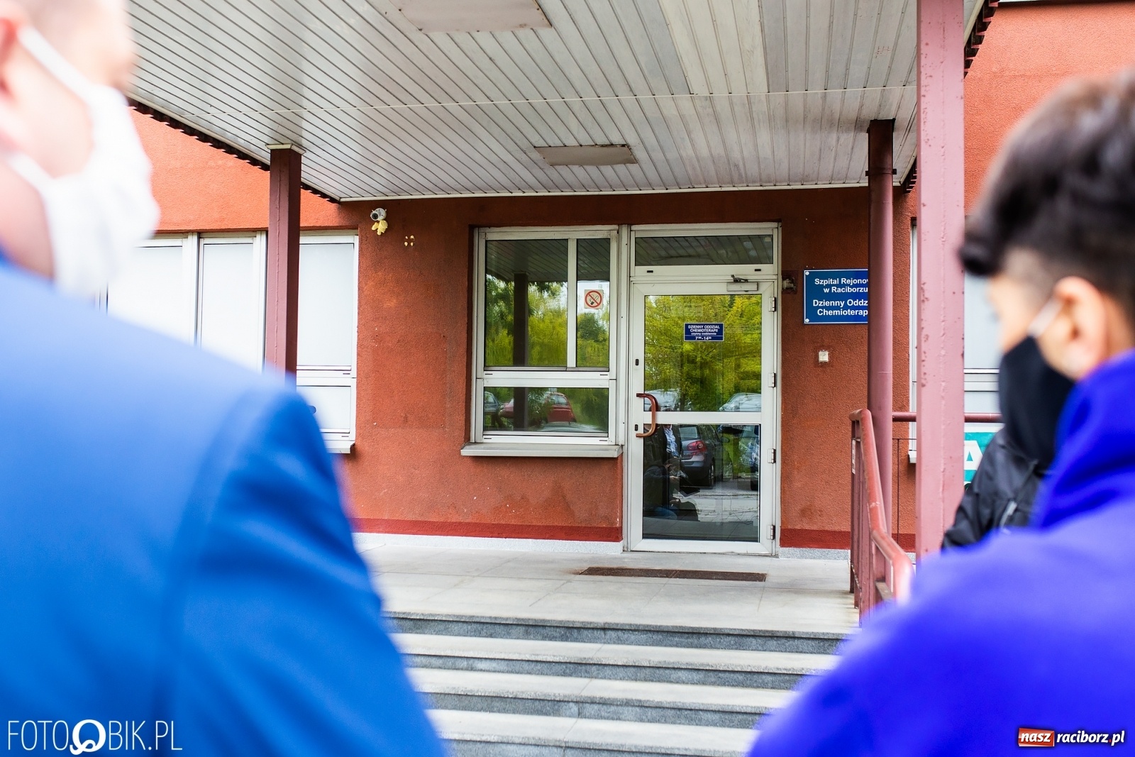 Zdjęcie w galerii na portalu naszraciborz.pl: Karetka Eko-Okien dotarła do raciborskiego szpitala wiadomości z regionu