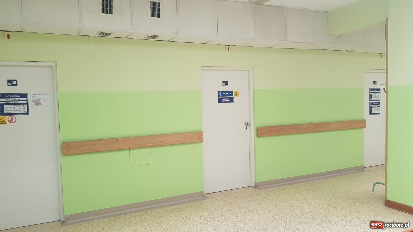 Zdjęcie w galerii na portalu naszraciborz.pl: Poradnie specjalistyczne wracają na ul. Gamowską od 1 czerwca. Zobacz wnętrza wiadomości z regionu