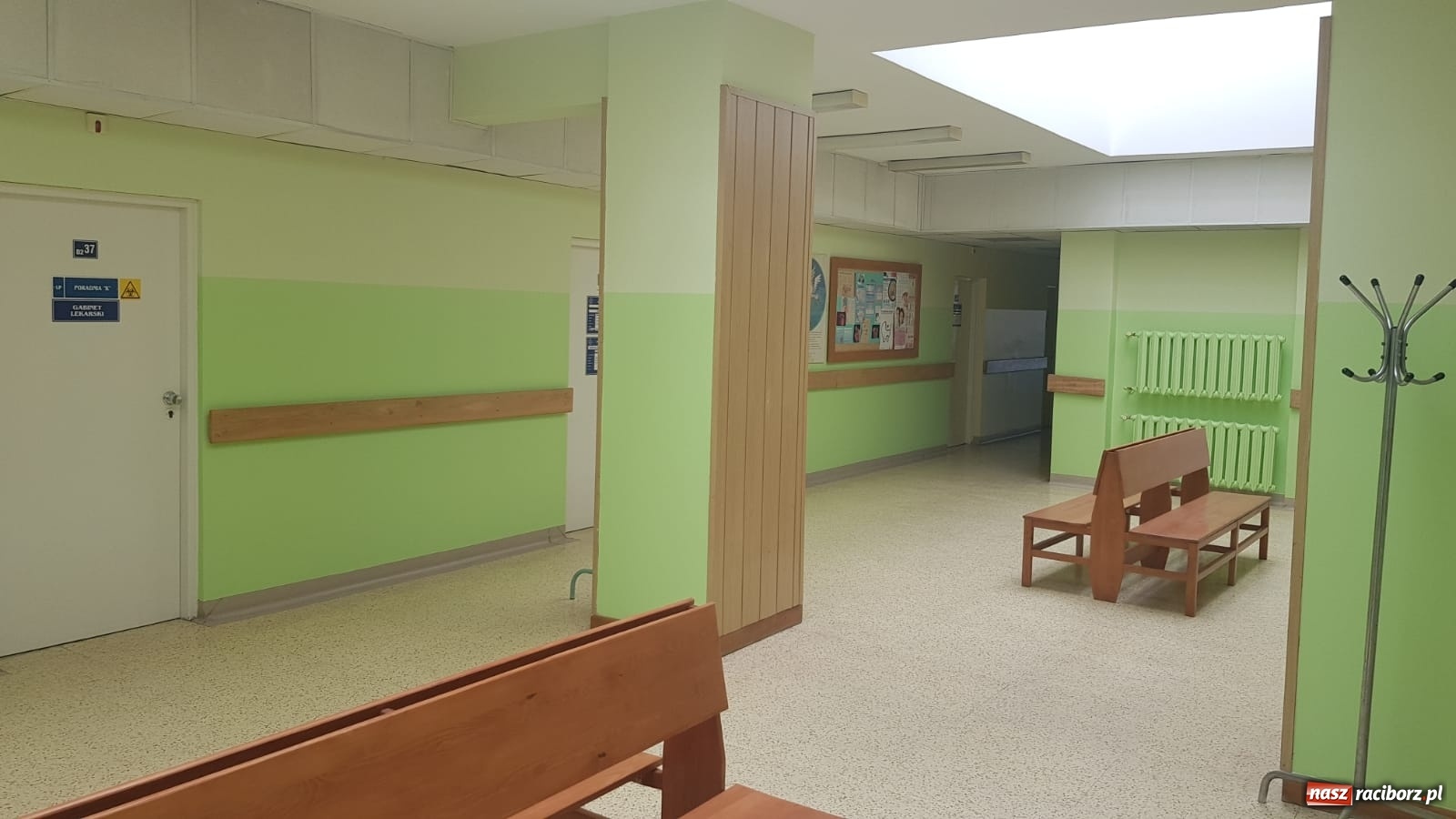 Zdjęcie w galerii na portalu naszraciborz.pl: Poradnie specjalistyczne wracają na ul. Gamowską od 1 czerwca. Zobacz wnętrza wiadomości z regionu