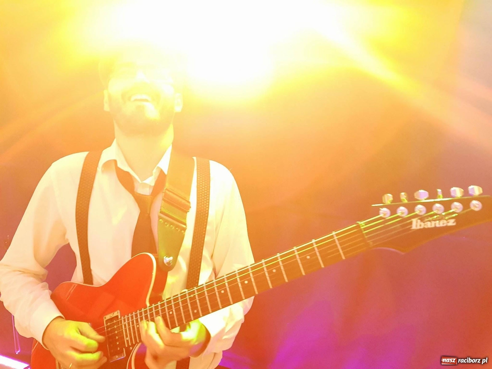 Zdjęcie w galerii na portalu naszraciborz.pl: #hot16challenge2 - RAP z Gramofonu wiadomości z regionu