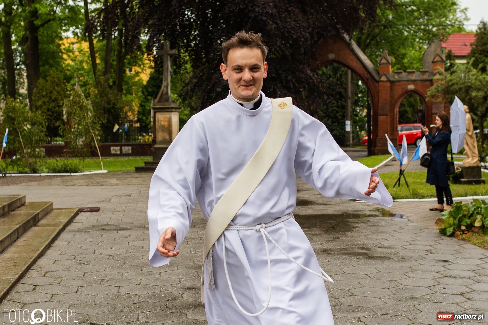 Zdjęcie w galerii na portalu naszraciborz.pl: Racibórz ma nowego kapłana. Święcenia ks. Marcina Jaśkowskiego na Ostrogu [FOTO] wiadomości z regionu