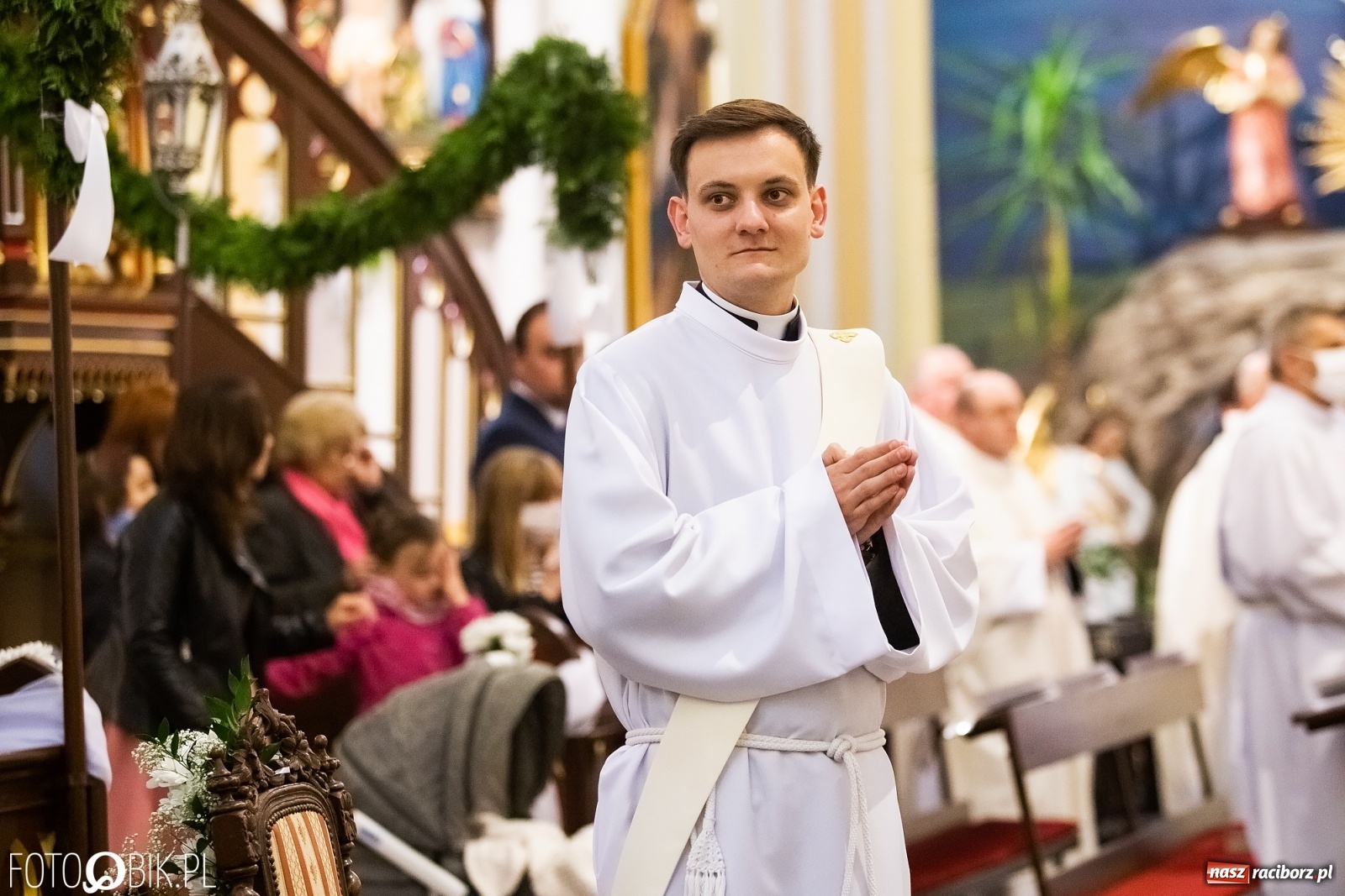 Zdjęcie w galerii na portalu naszraciborz.pl: Racibórz ma nowego kapłana. Święcenia ks. Marcina Jaśkowskiego na Ostrogu [FOTO] wiadomości z regionu