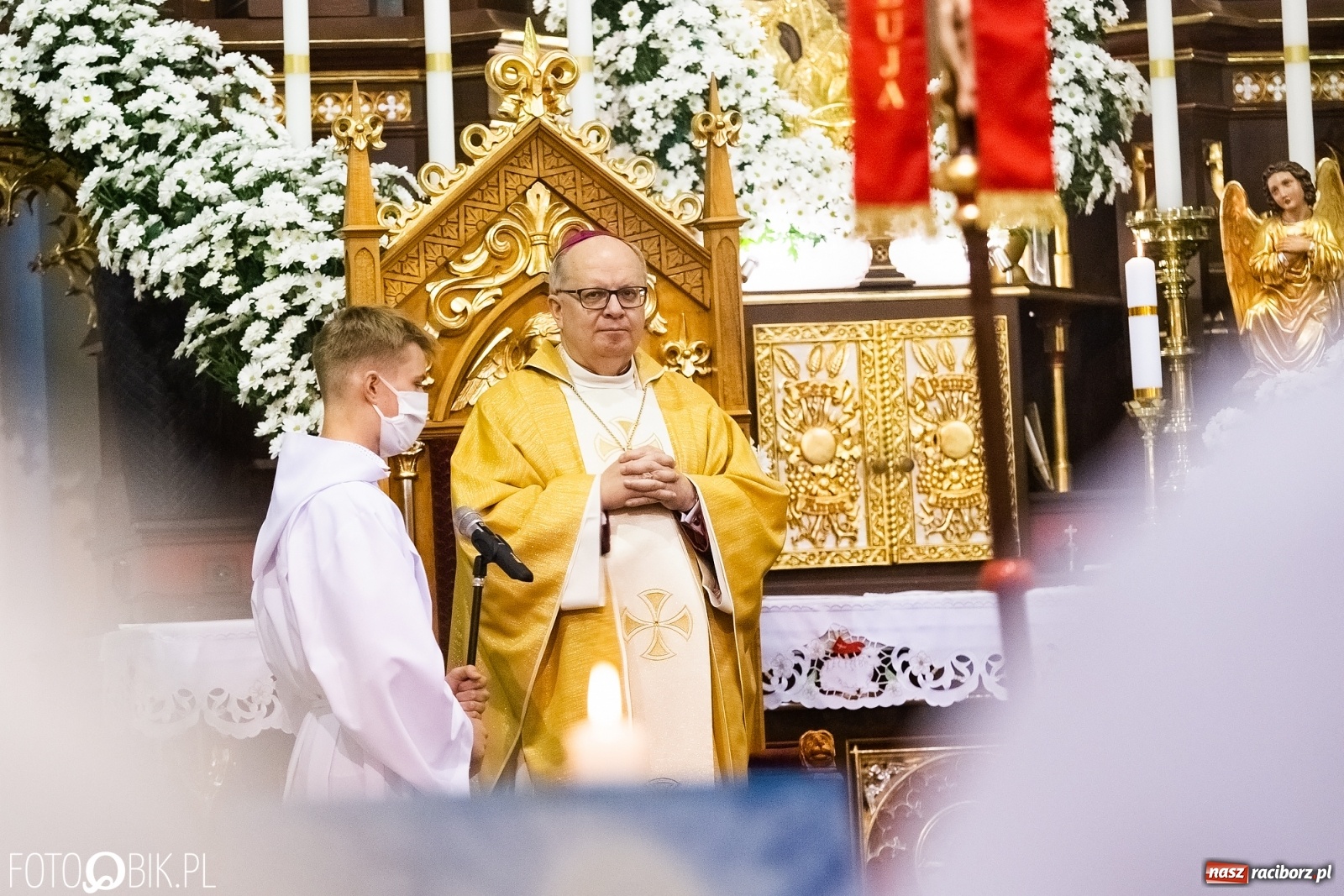 Zdjęcie w galerii na portalu naszraciborz.pl: Racibórz ma nowego kapłana. Święcenia ks. Marcina Jaśkowskiego na Ostrogu [FOTO] wiadomości z regionu