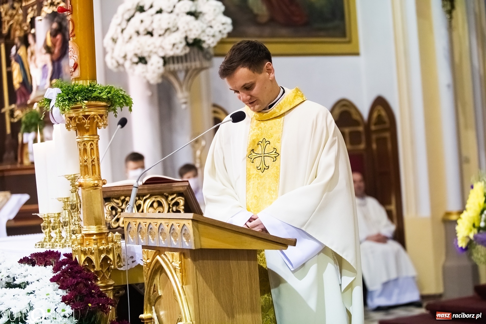 Zdjęcie w galerii na portalu naszraciborz.pl: Racibórz ma nowego kapłana. Święcenia ks. Marcina Jaśkowskiego na Ostrogu [FOTO] wiadomości z regionu