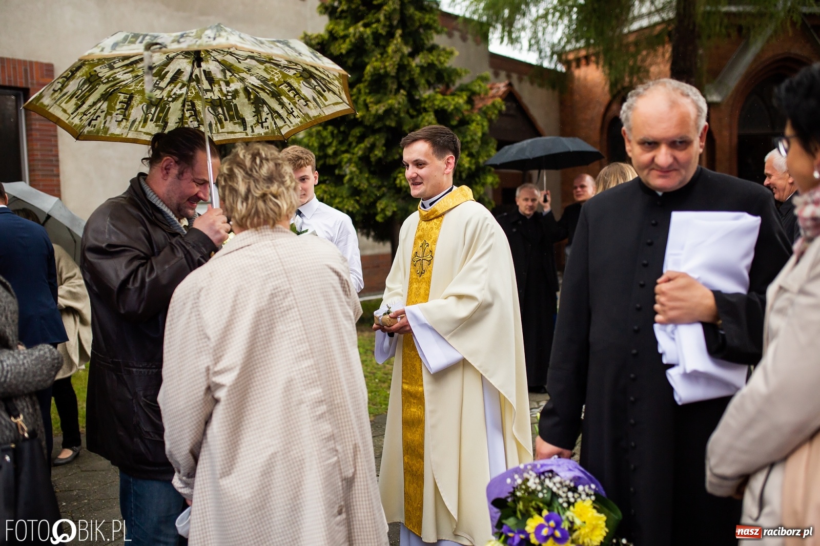 Zdjęcie w galerii na portalu naszraciborz.pl: Racibórz ma nowego kapłana. Święcenia ks. Marcina Jaśkowskiego na Ostrogu [FOTO] wiadomości z regionu