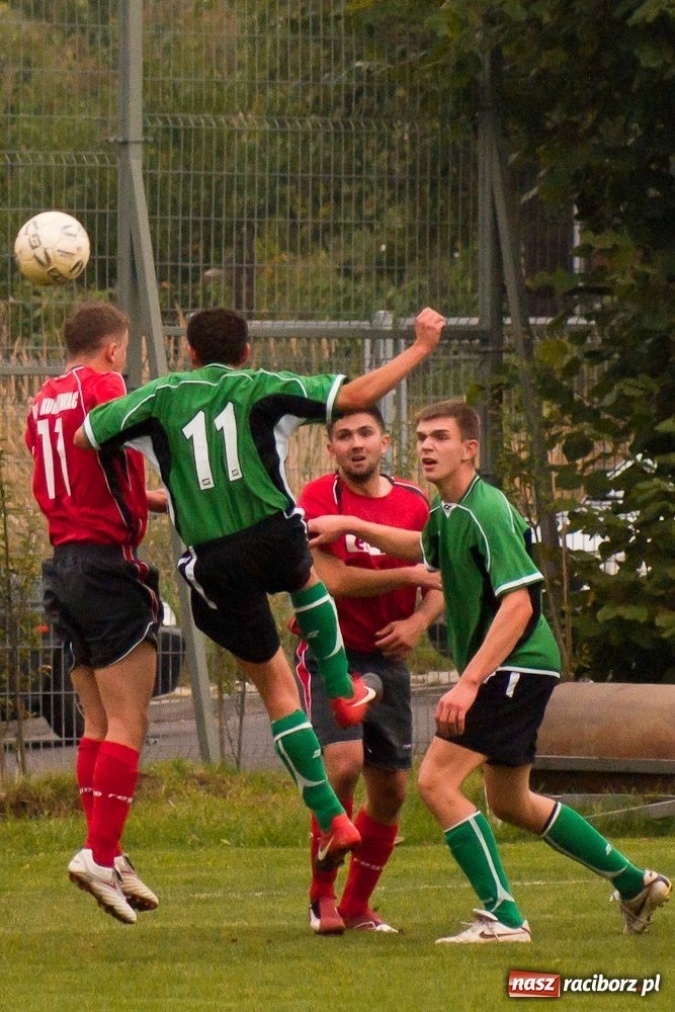 Zdjęcie w galerii na portalu naszraciborz.pl: Ocice wyszarpały punkt z Kornowacem wiadomości z regionu