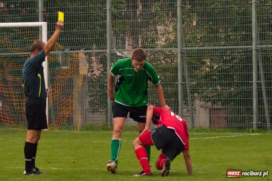 Zdjęcie w galerii na portalu naszraciborz.pl: Ocice wyszarpały punkt z Kornowacem wiadomości z regionu