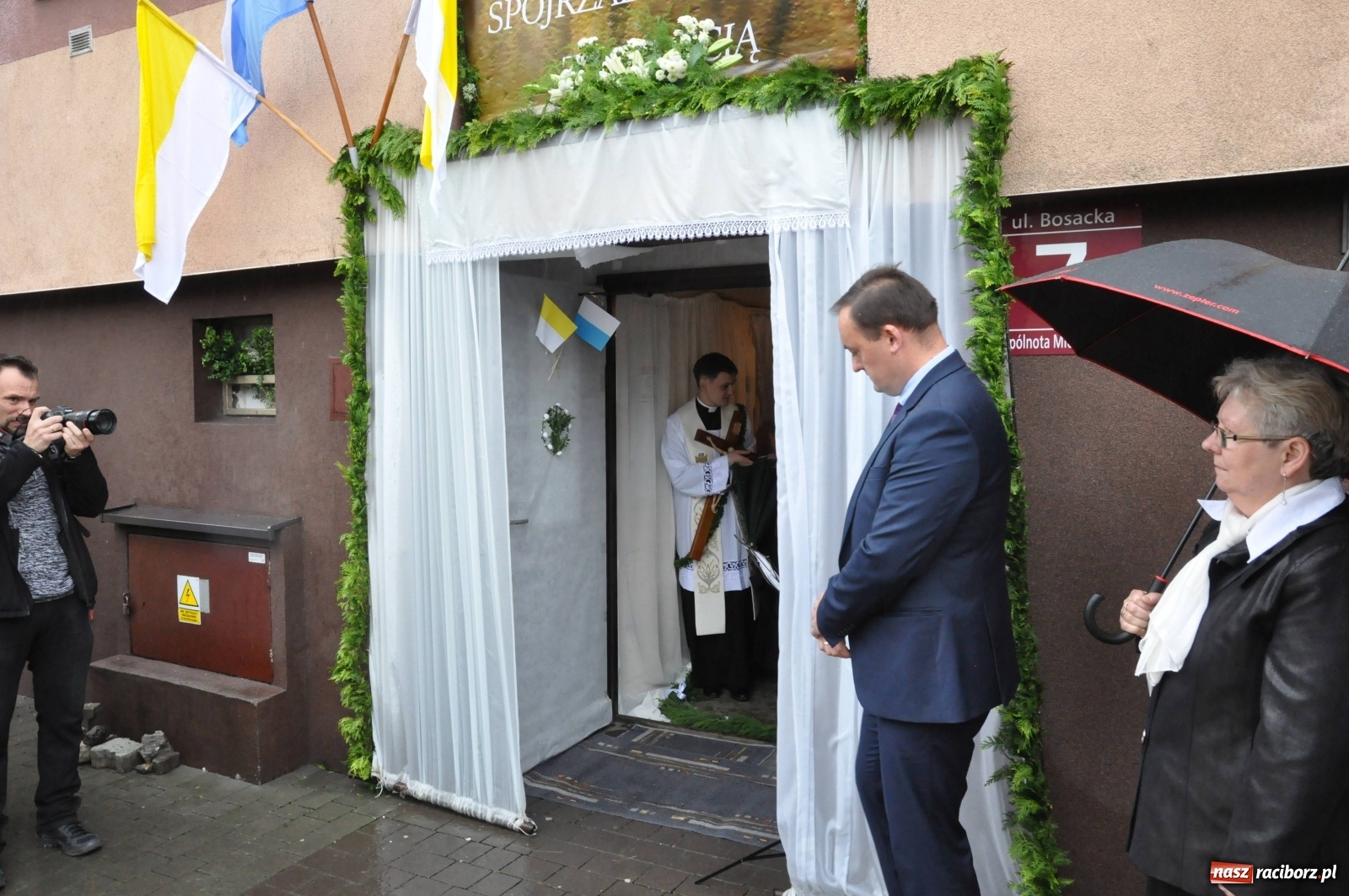 Zdjęcie w galerii na portalu naszraciborz.pl: Dzień pełen radości. Prymicje ks. Marcina Jaśkowskiego na Ostrogu [FOTO i WIDEO]  wiadomości z regionu