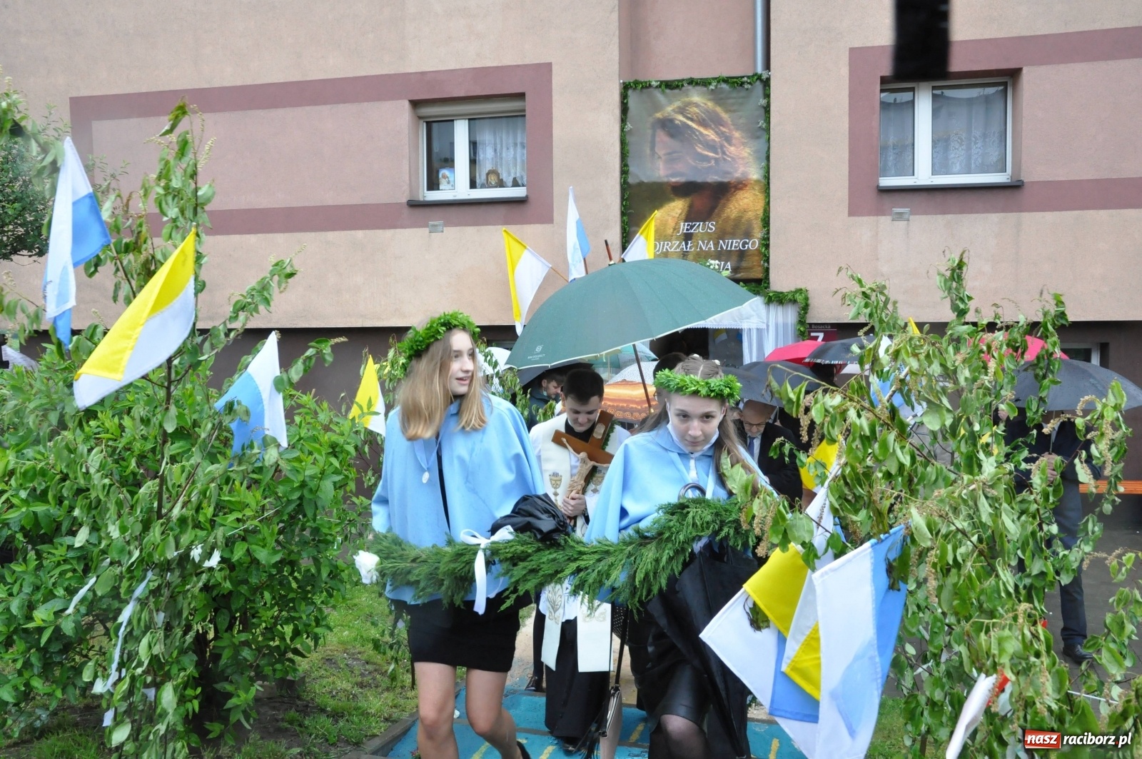 Zdjęcie w galerii na portalu naszraciborz.pl: Dzień pełen radości. Prymicje ks. Marcina Jaśkowskiego na Ostrogu [FOTO i WIDEO]  wiadomości z regionu