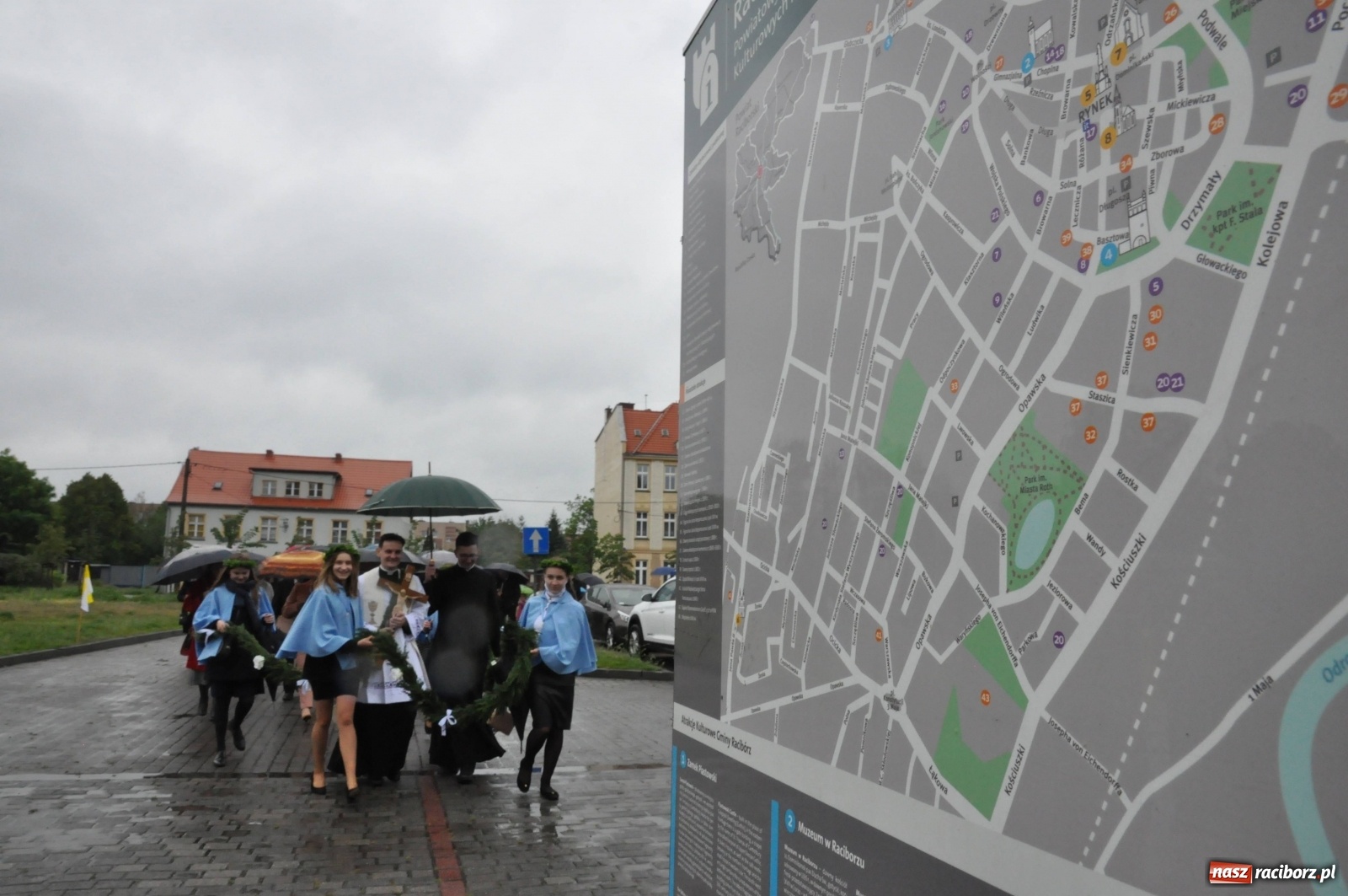 Zdjęcie w galerii na portalu naszraciborz.pl: Dzień pełen radości. Prymicje ks. Marcina Jaśkowskiego na Ostrogu [FOTO i WIDEO]  wiadomości z regionu