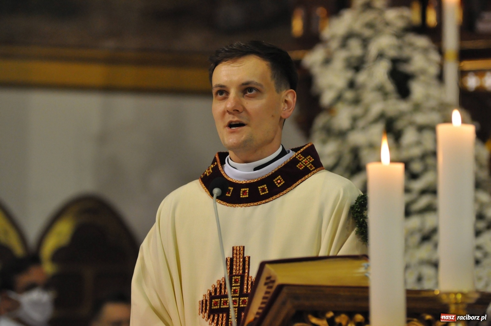 Zdjęcie w galerii na portalu naszraciborz.pl: Dzień pełen radości. Prymicje ks. Marcina Jaśkowskiego na Ostrogu [FOTO i WIDEO]  wiadomości z regionu