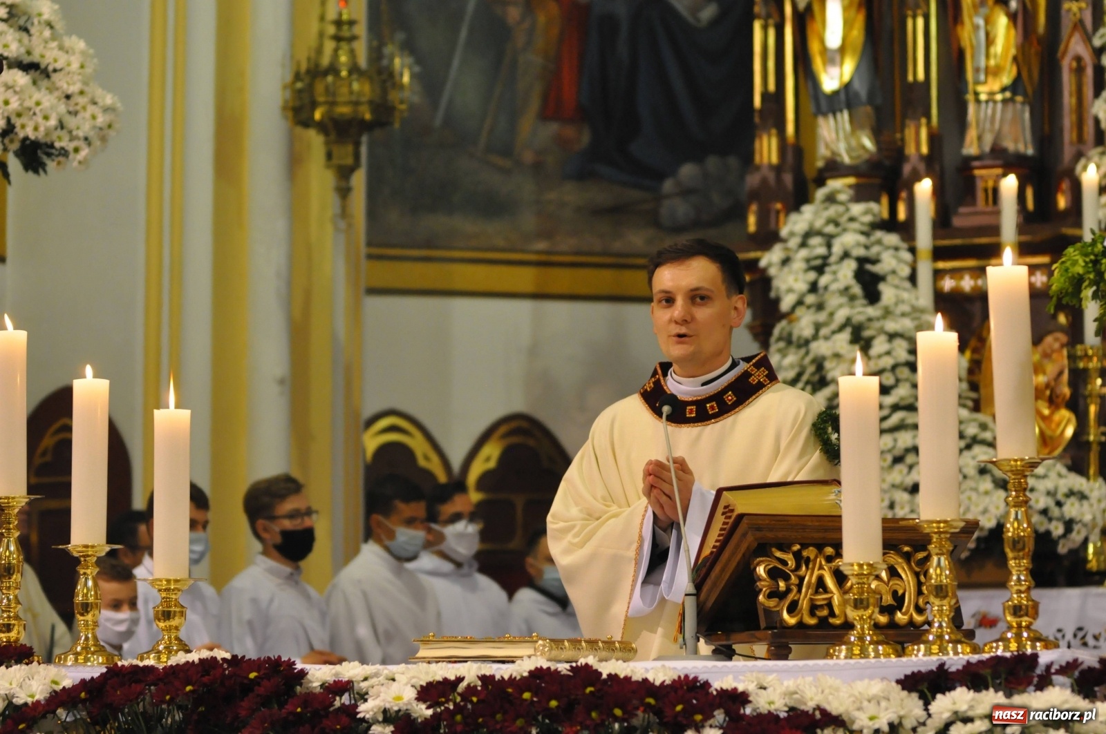 Zdjęcie w galerii na portalu naszraciborz.pl: Dzień pełen radości. Prymicje ks. Marcina Jaśkowskiego na Ostrogu [FOTO i WIDEO]  wiadomości z regionu