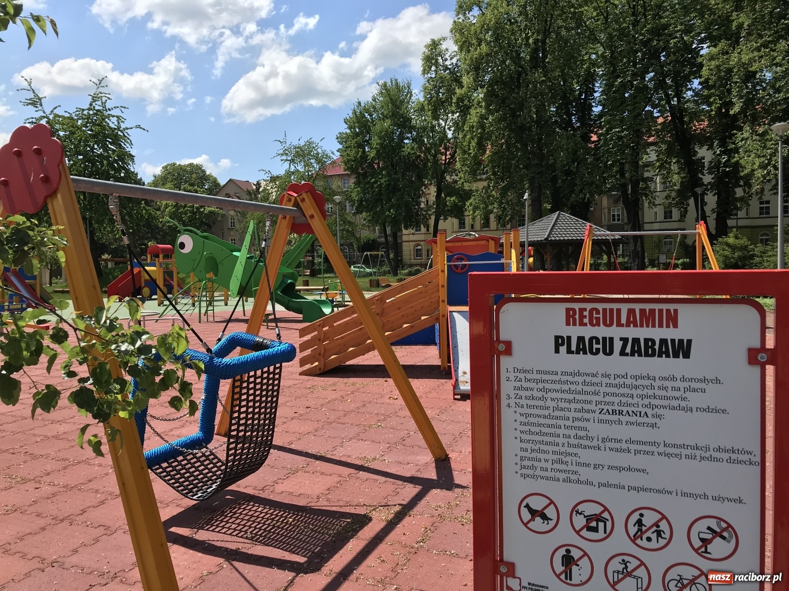 Zdjęcie w galerii na portalu naszraciborz.pl: Park Jordanowski otworzą z poślizgiem [FOTO] wiadomości z regionu