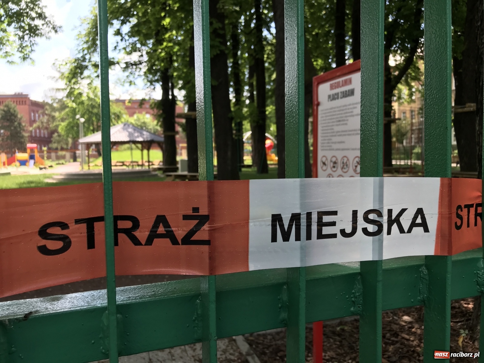 Zdjęcie w galerii na portalu naszraciborz.pl: Park Jordanowski otworzą z poślizgiem [FOTO] wiadomości z regionu