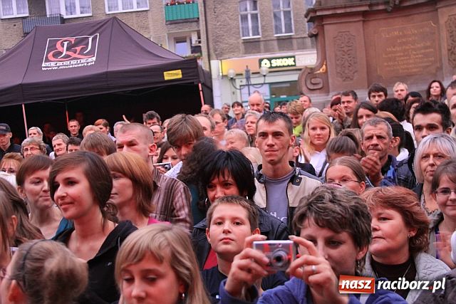 Zdjęcie w galerii na portalu naszraciborz.pl: Papierowe serce od Piaska dla raciborzan wiadomości z regionu