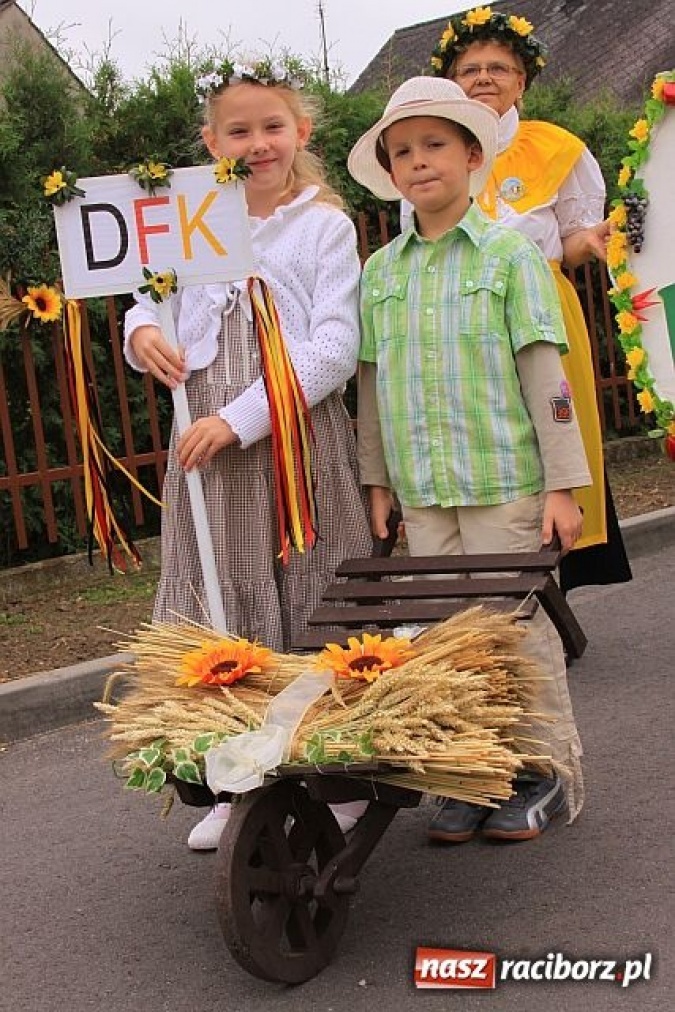 Zdjęcie w galerii na portalu naszraciborz.pl: Zbiory kiepskie, ale dożynki z pompą wiadomości z regionu