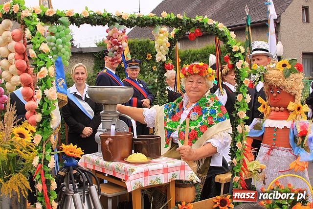 Zdjęcie w galerii na portalu naszraciborz.pl: Zbiory kiepskie, ale dożynki z pompą wiadomości z regionu