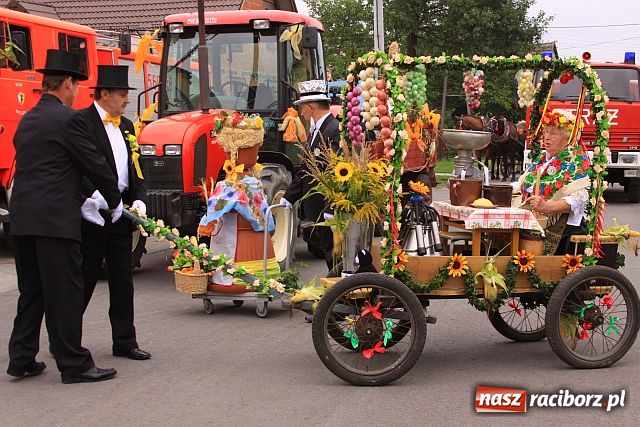 Zdjęcie w galerii na portalu naszraciborz.pl: Zbiory kiepskie, ale dożynki z pompą wiadomości z regionu