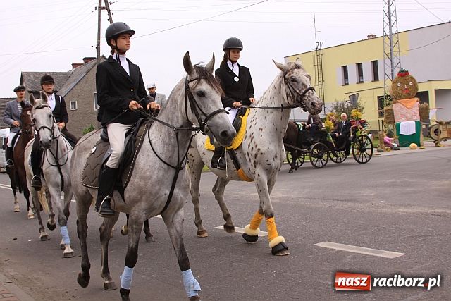 Zdjęcie w galerii na portalu naszraciborz.pl: Zbiory kiepskie, ale dożynki z pompą wiadomości z regionu