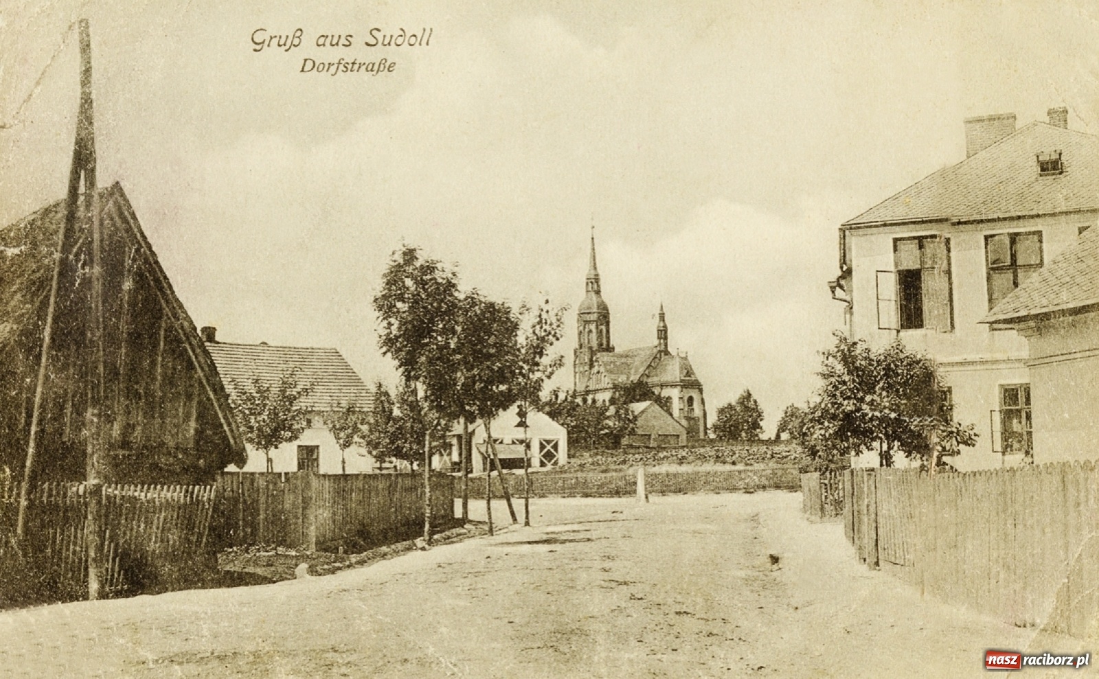 Zdjęcie w galerii na portalu naszraciborz.pl: Obcy na moście. O powstaniu kościoła w Sudole  wiadomości z regionu