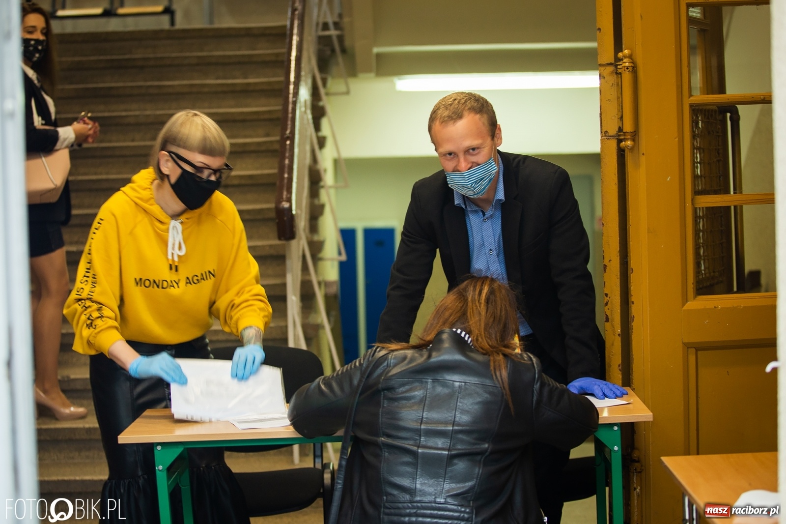 Zdjęcie w galerii na portalu naszraciborz.pl: Dziś ruszają matury. W raciborskich szkołach pełny reżim sanitarny  wiadomości z regionu