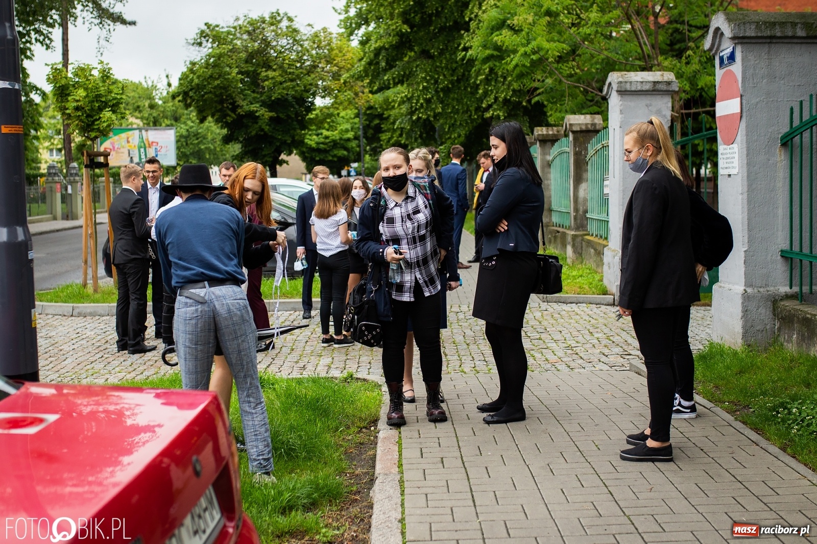 Zdjęcie w galerii na portalu naszraciborz.pl: Dziś ruszają matury. W raciborskich szkołach pełny reżim sanitarny  wiadomości z regionu