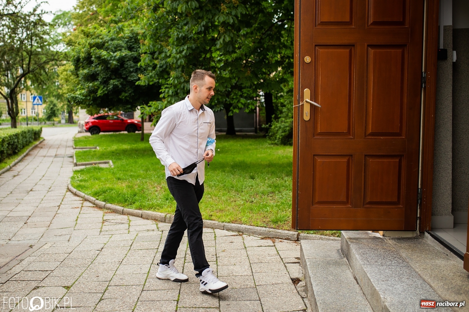 Zdjęcie w galerii na portalu naszraciborz.pl: Dziś ruszają matury. W raciborskich szkołach pełny reżim sanitarny  wiadomości z regionu