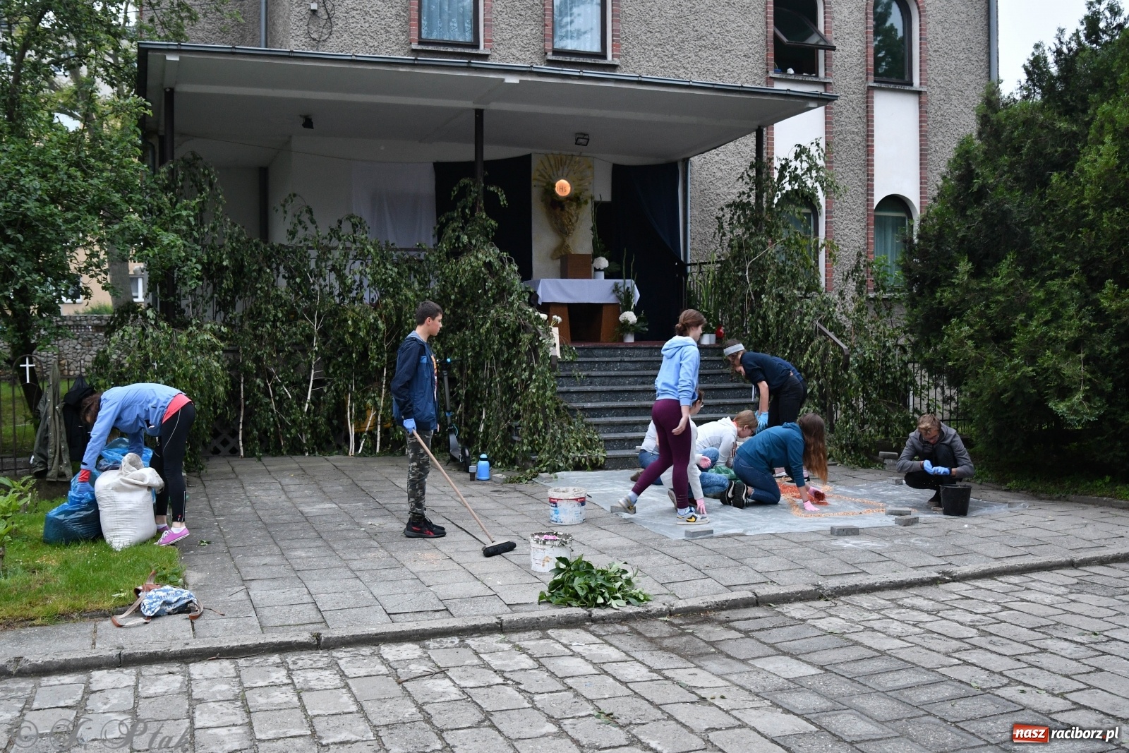 Zdjęcie w galerii na portalu naszraciborz.pl: Raciborskie Boże Ciało 2020 [FOTO] wiadomości z regionu