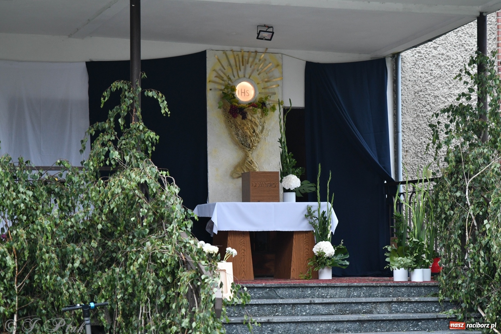 Zdjęcie w galerii na portalu naszraciborz.pl: Raciborskie Boże Ciało 2020 [FOTO] wiadomości z regionu