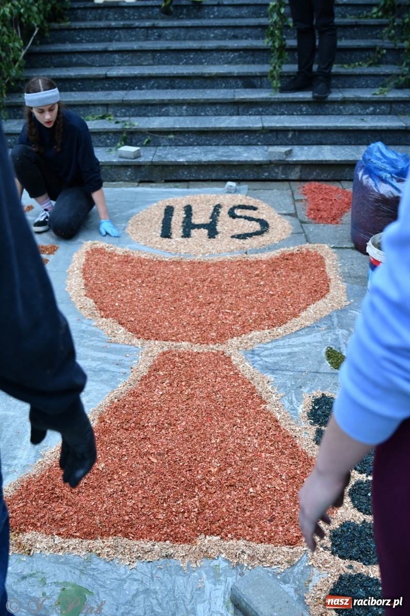 Zdjęcie w galerii na portalu naszraciborz.pl: Raciborskie Boże Ciało 2020 [FOTO] wiadomości z regionu
