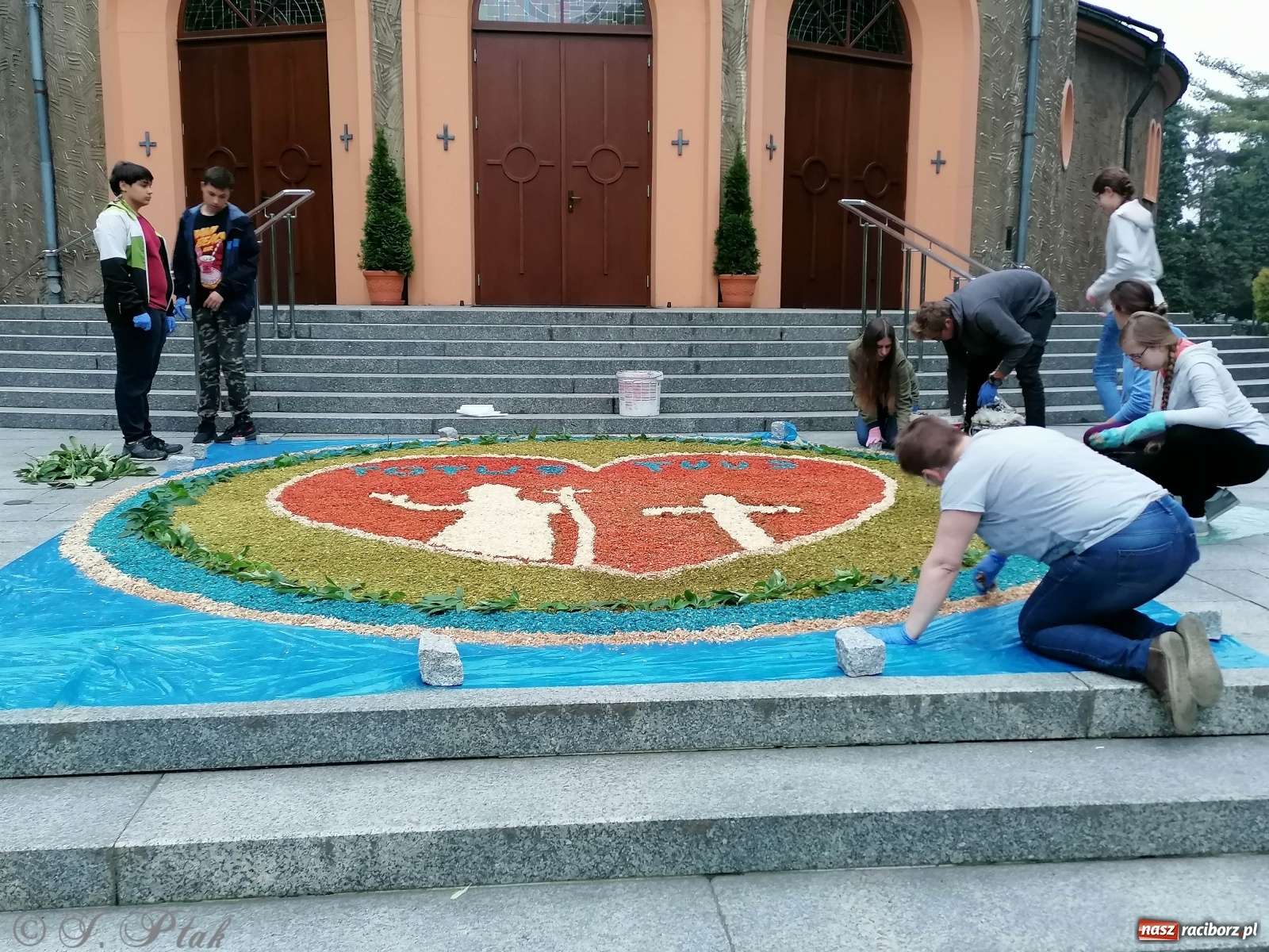 Zdjęcie w galerii na portalu naszraciborz.pl: Raciborskie Boże Ciało 2020 [FOTO] wiadomości z regionu