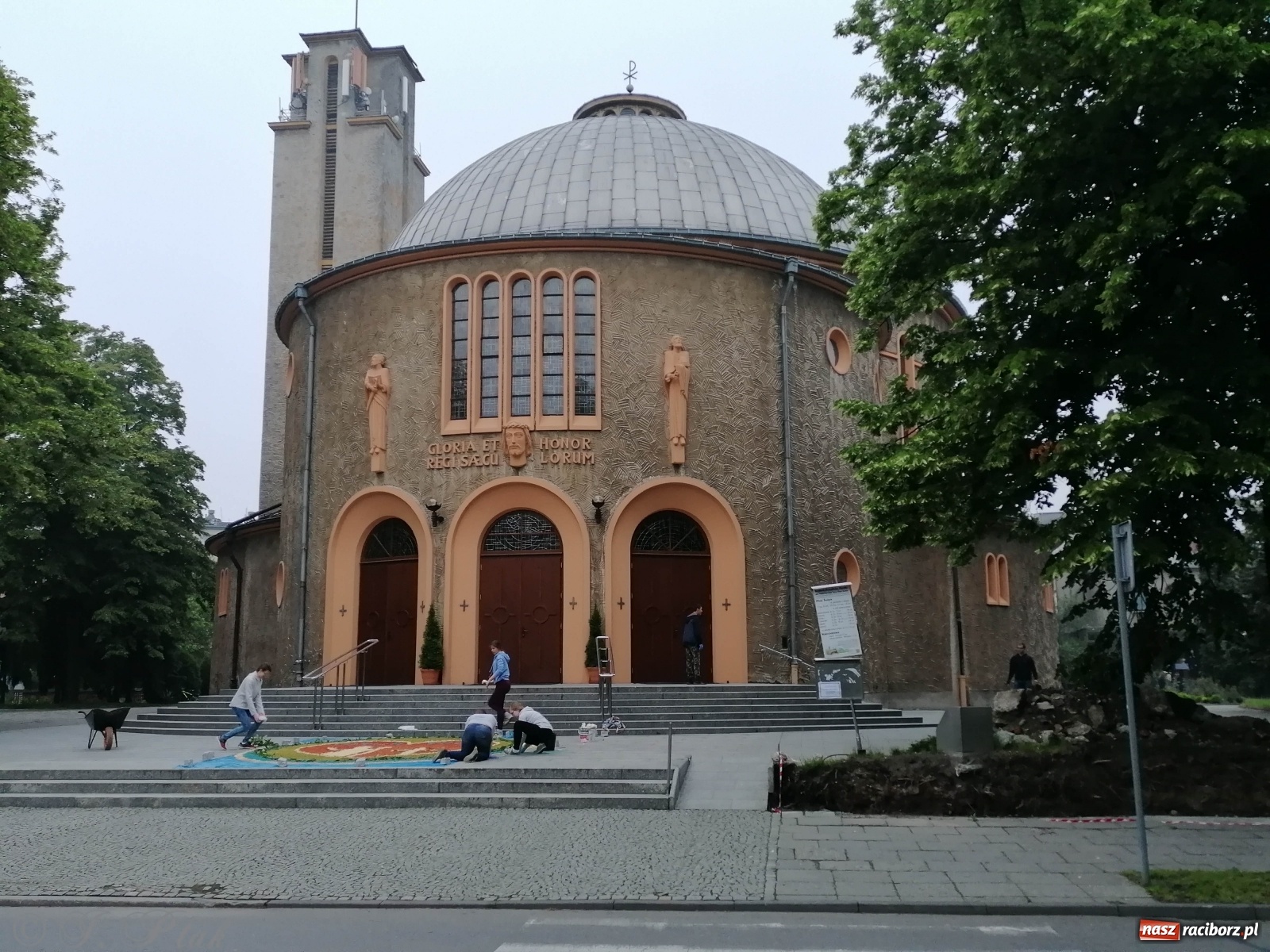 Zdjęcie w galerii na portalu naszraciborz.pl: Raciborskie Boże Ciało 2020 [FOTO] wiadomości z regionu