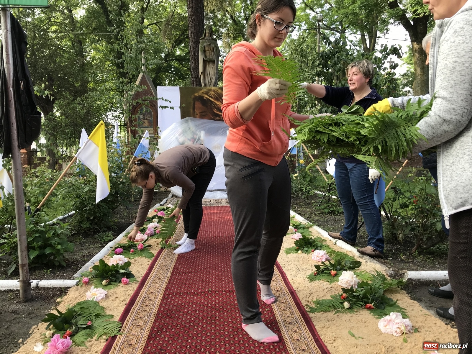 Zdjęcie w galerii na portalu naszraciborz.pl: Raciborskie Boże Ciało 2020 [FOTO] wiadomości z regionu
