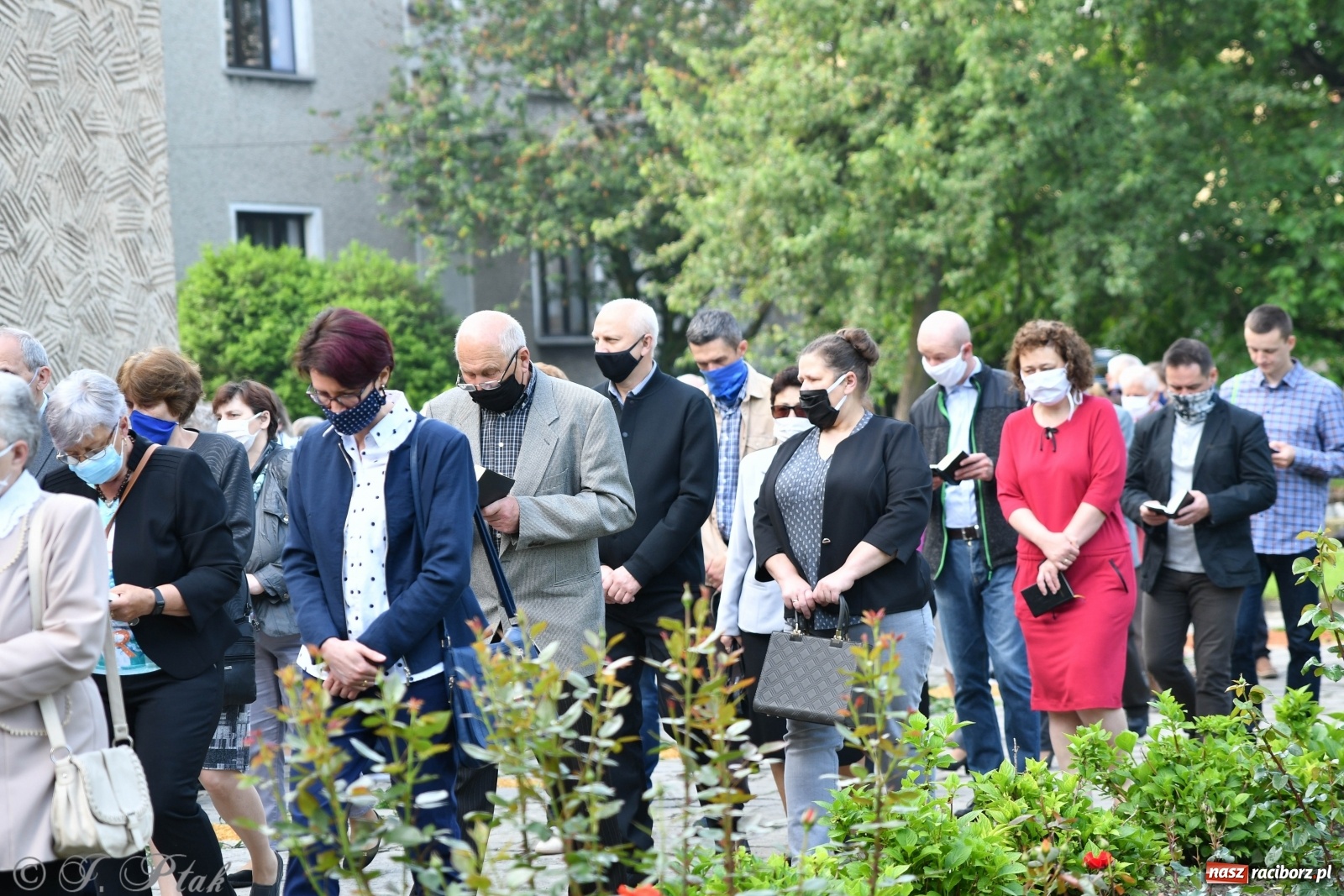 Zdjęcie w galerii na portalu naszraciborz.pl: Tak dziś przeżywano Boże Ciało w parafii Najświętszego Serca Pana Jezusa [FOTO i WIDEO]  wiadomości z regionu