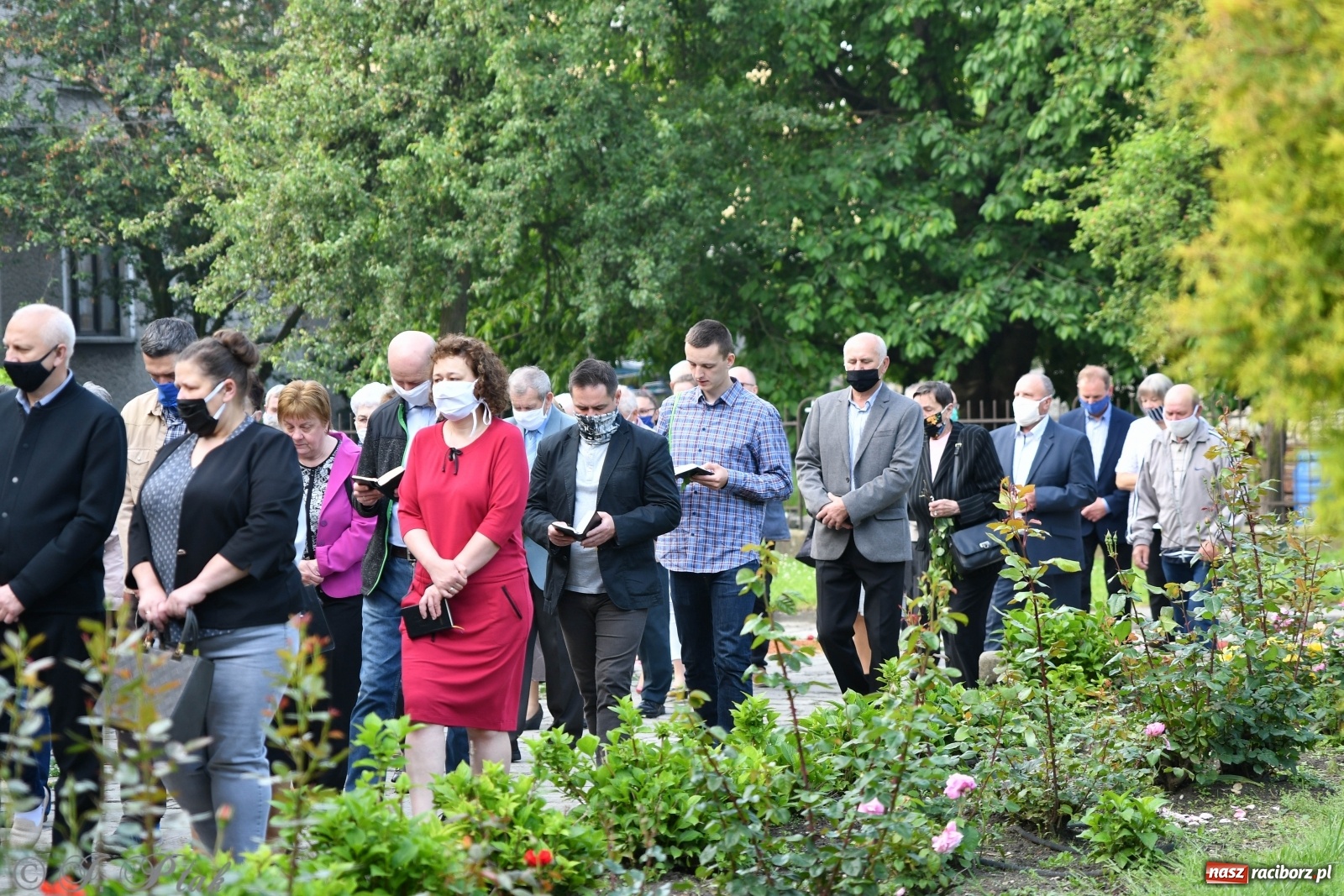 Zdjęcie w galerii na portalu naszraciborz.pl: Tak dziś przeżywano Boże Ciało w parafii Najświętszego Serca Pana Jezusa [FOTO i WIDEO]  wiadomości z regionu