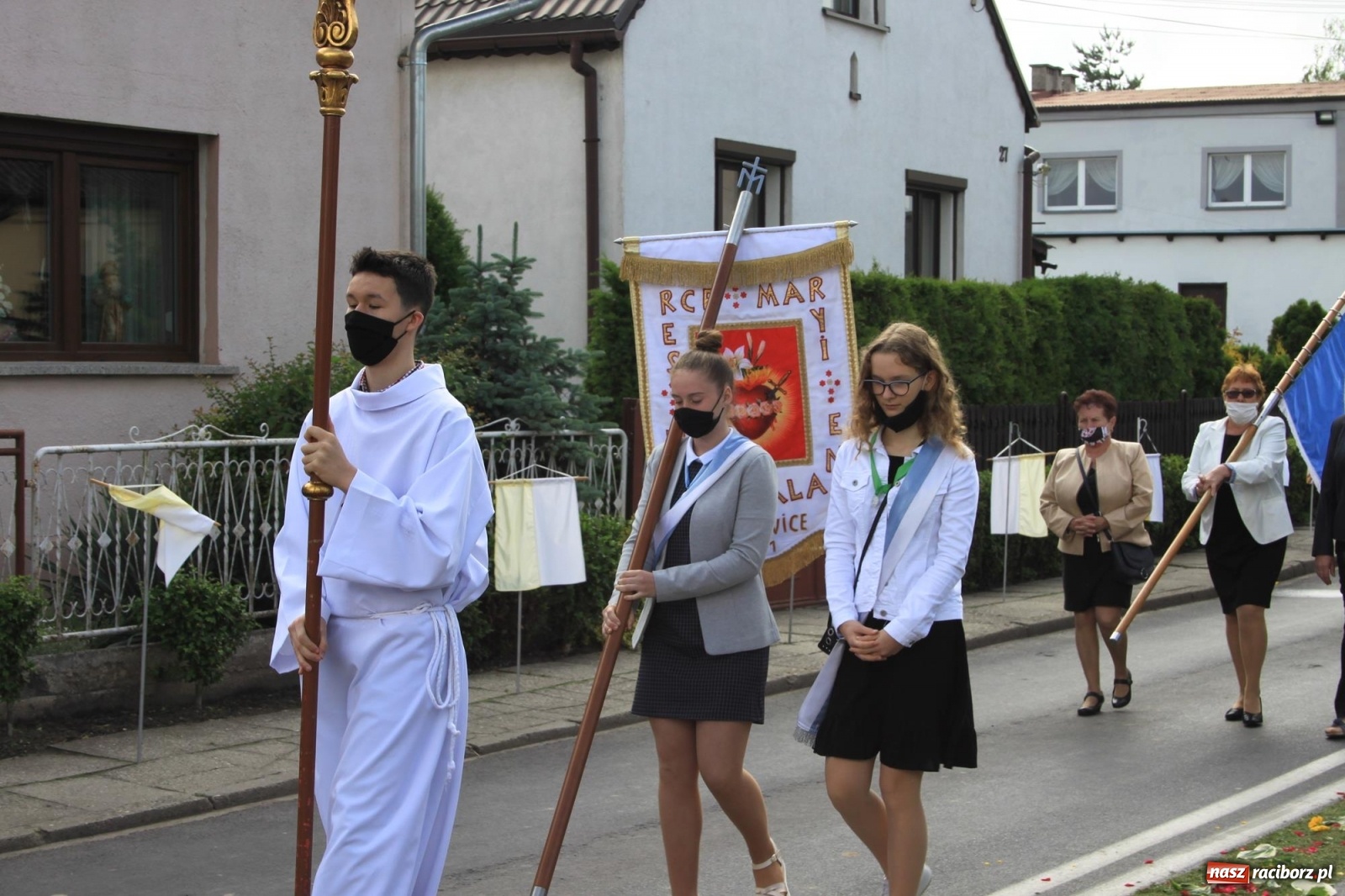 Zdjęcie w galerii na portalu naszraciborz.pl: W Wojnowicach Boże Ciało do czterech kaplic [FOTO] wiadomości z regionu