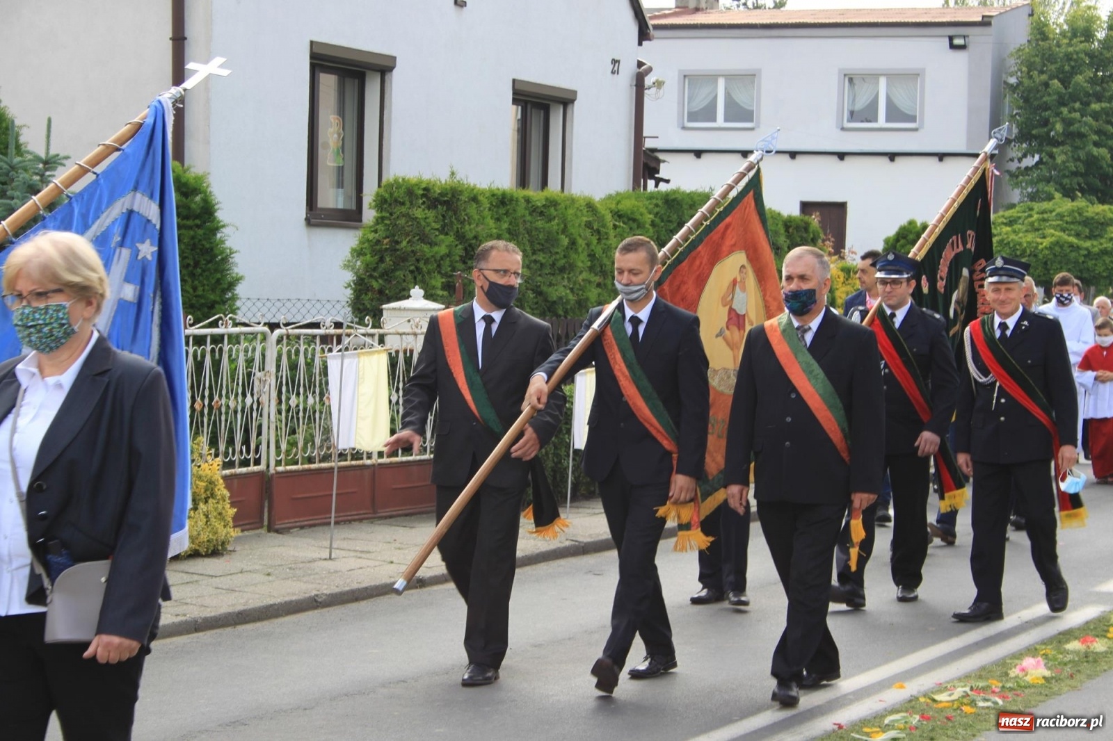 Zdjęcie w galerii na portalu naszraciborz.pl: W Wojnowicach Boże Ciało do czterech kaplic [FOTO] wiadomości z regionu