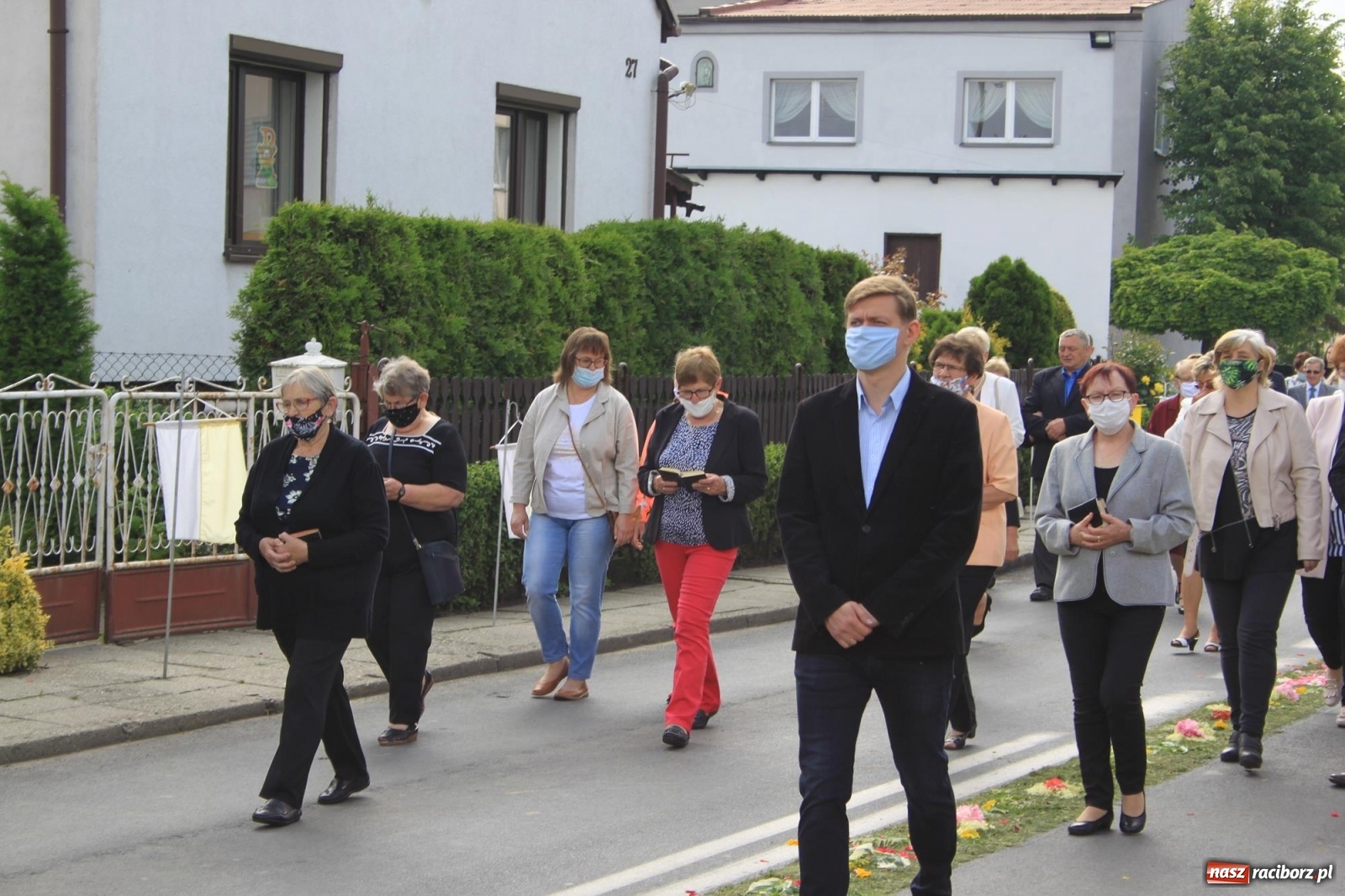 Zdjęcie w galerii na portalu naszraciborz.pl: W Wojnowicach Boże Ciało do czterech kaplic [FOTO] wiadomości z regionu