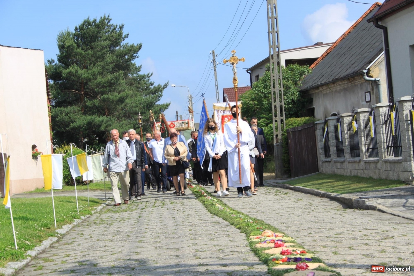 Zdjęcie w galerii na portalu naszraciborz.pl: W Wojnowicach Boże Ciało do czterech kaplic [FOTO] wiadomości z regionu