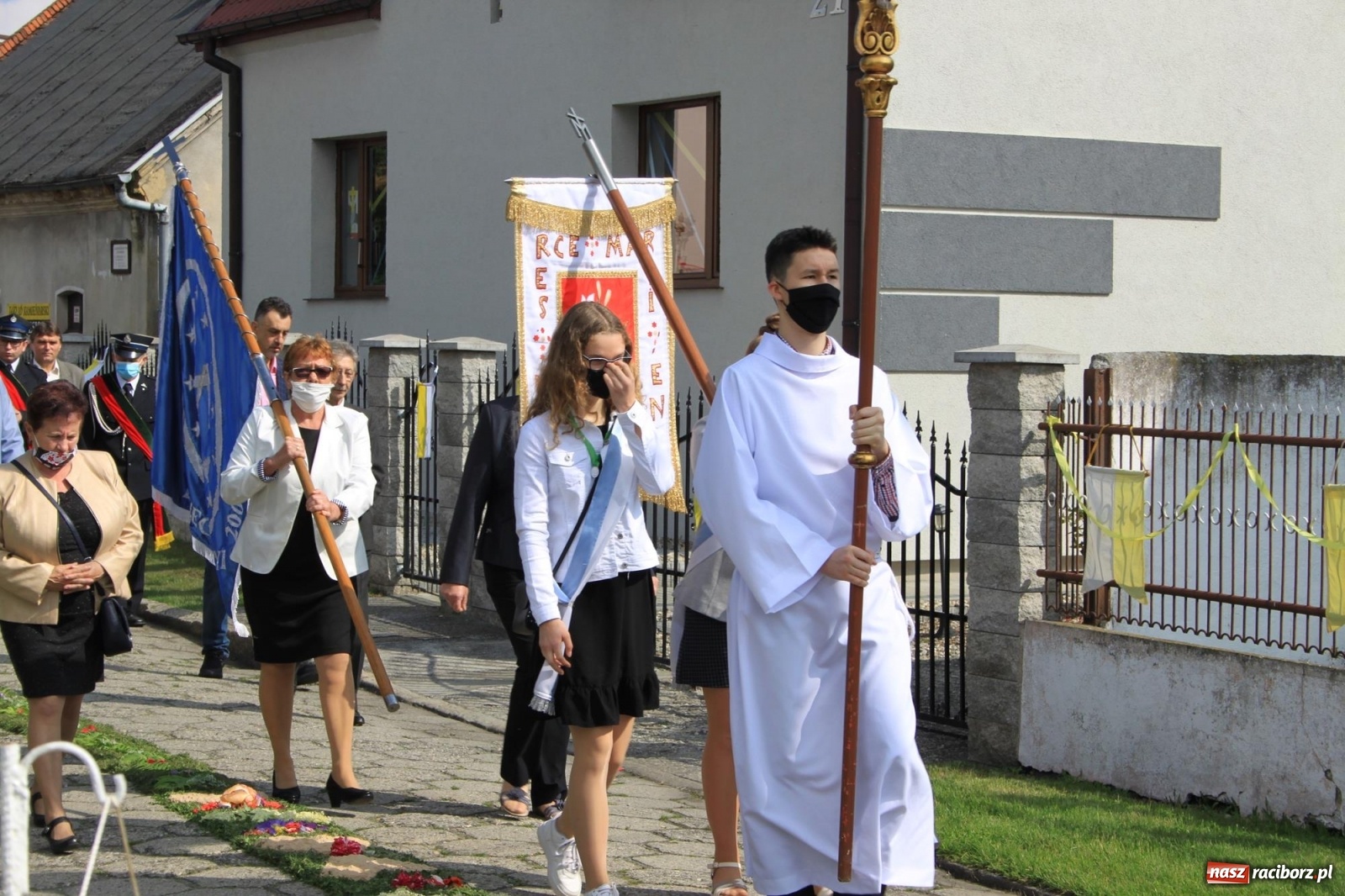Zdjęcie w galerii na portalu naszraciborz.pl: W Wojnowicach Boże Ciało do czterech kaplic [FOTO] wiadomości z regionu