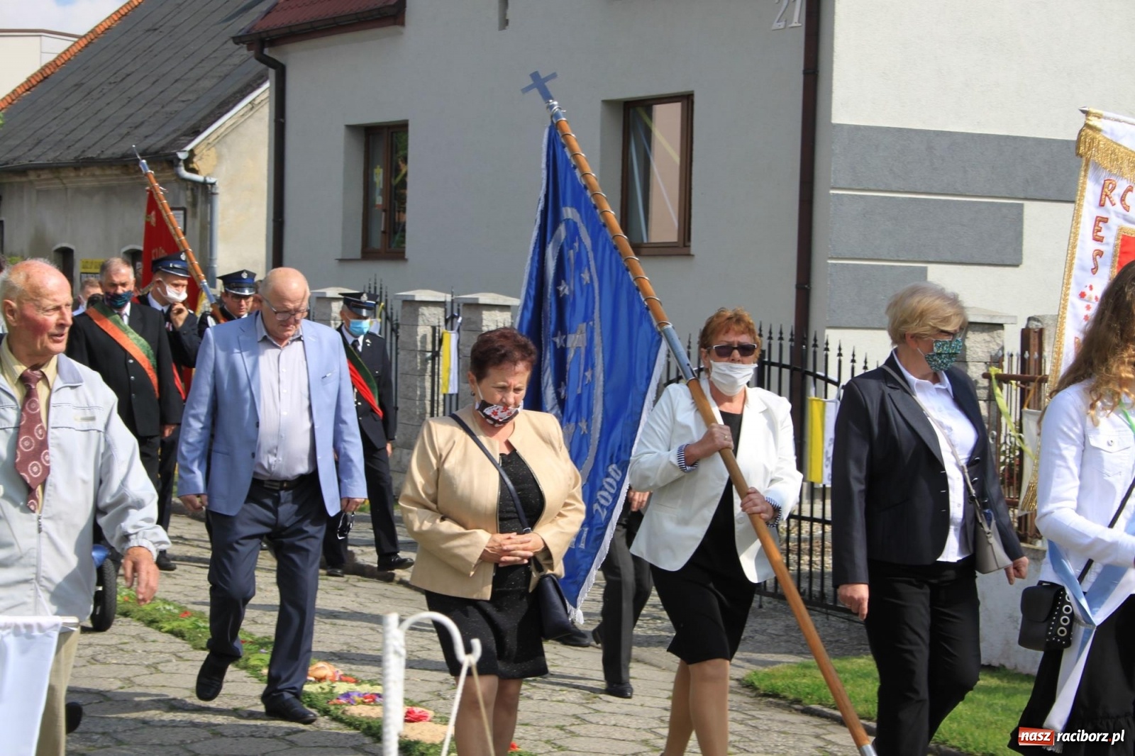Zdjęcie w galerii na portalu naszraciborz.pl: W Wojnowicach Boże Ciało do czterech kaplic [FOTO] wiadomości z regionu
