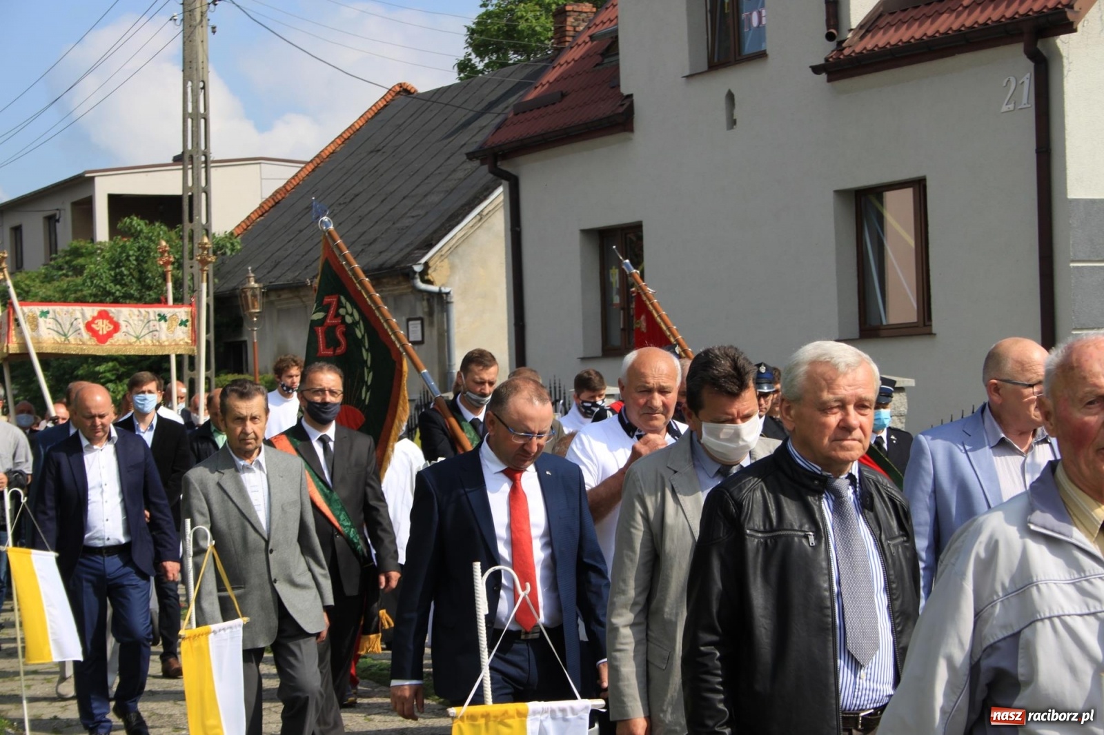 Zdjęcie w galerii na portalu naszraciborz.pl: W Wojnowicach Boże Ciało do czterech kaplic [FOTO] wiadomości z regionu