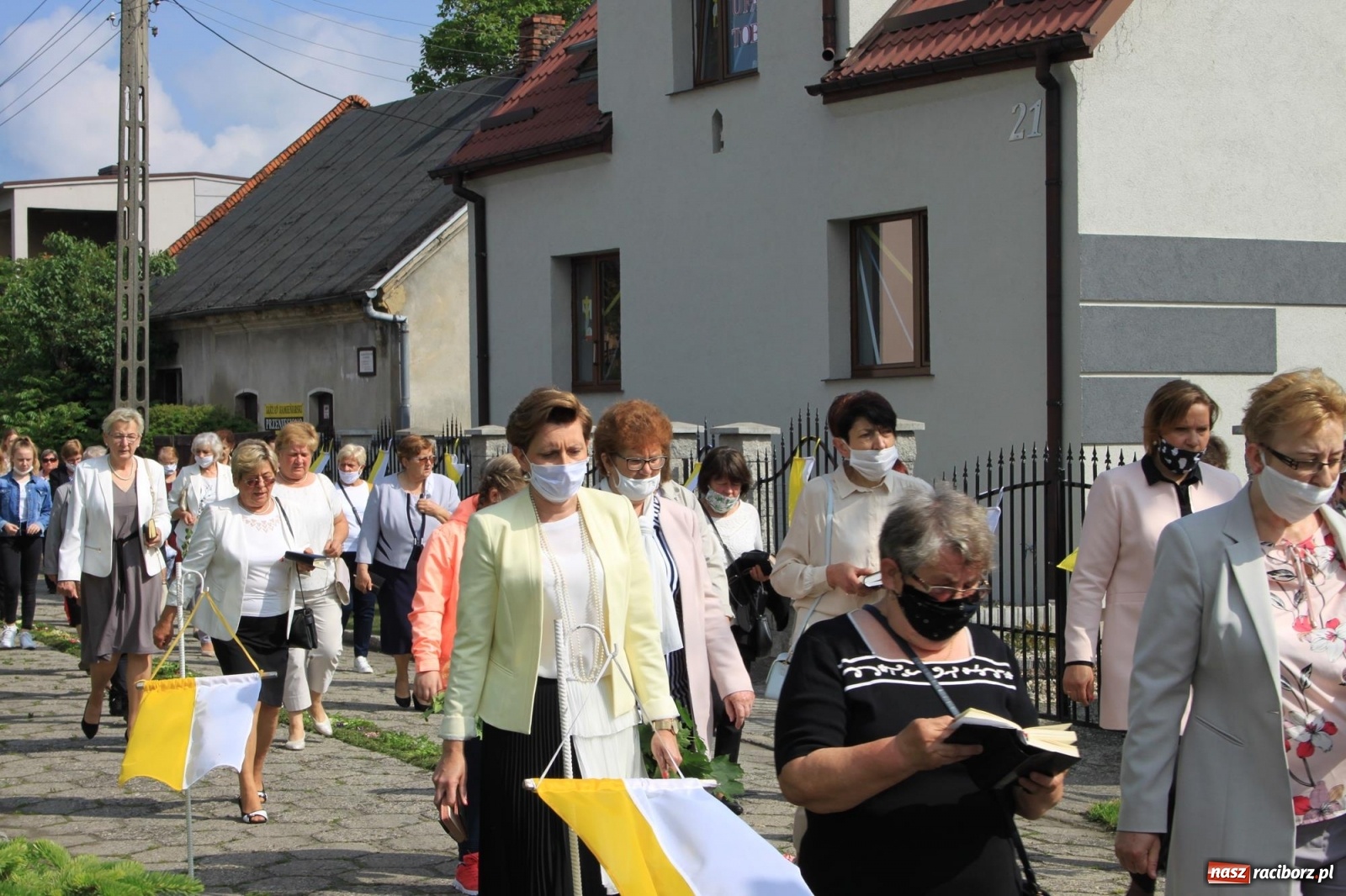 Zdjęcie w galerii na portalu naszraciborz.pl: W Wojnowicach Boże Ciało do czterech kaplic [FOTO] wiadomości z regionu