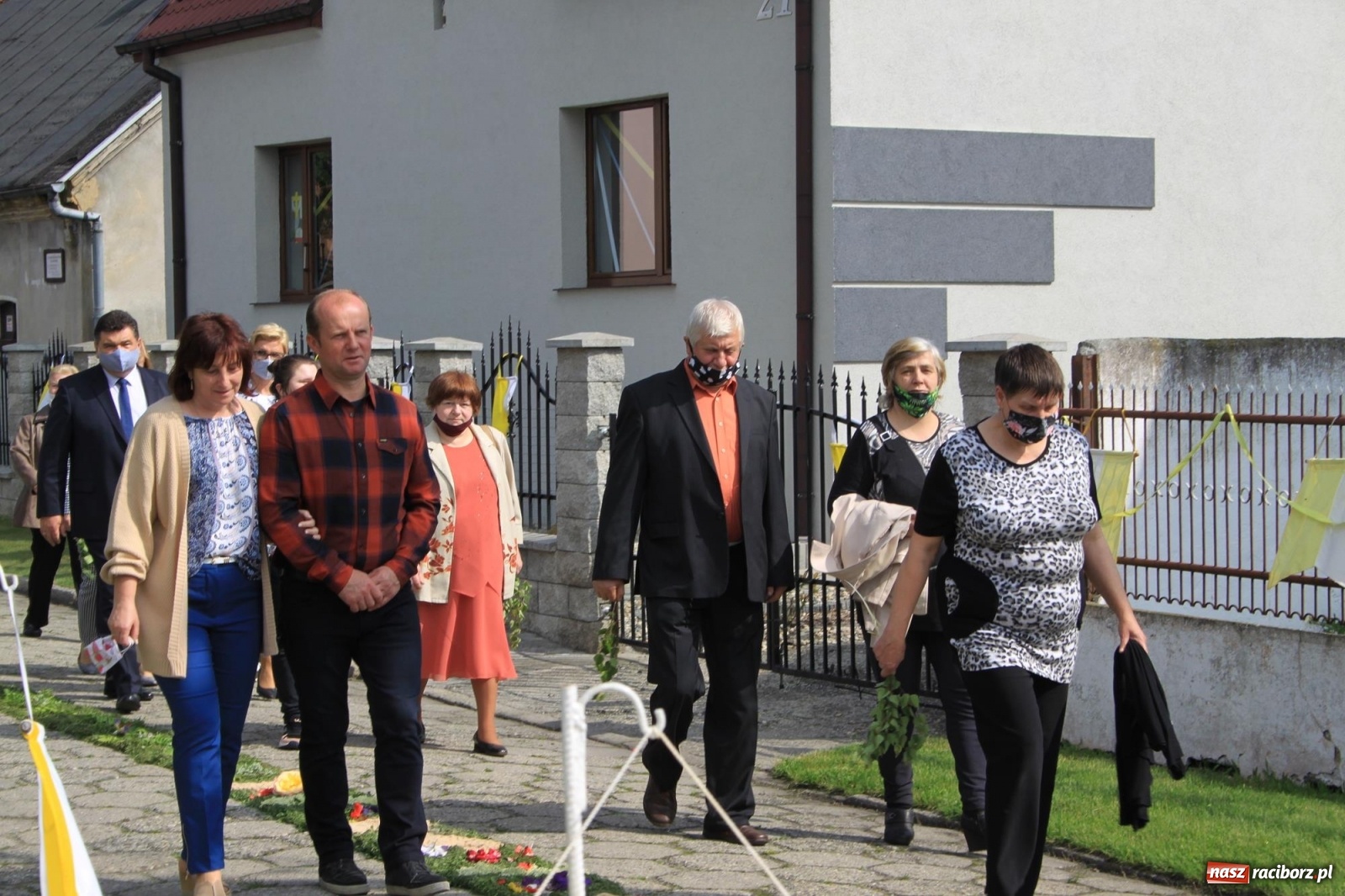 Zdjęcie w galerii na portalu naszraciborz.pl: W Wojnowicach Boże Ciało do czterech kaplic [FOTO] wiadomości z regionu