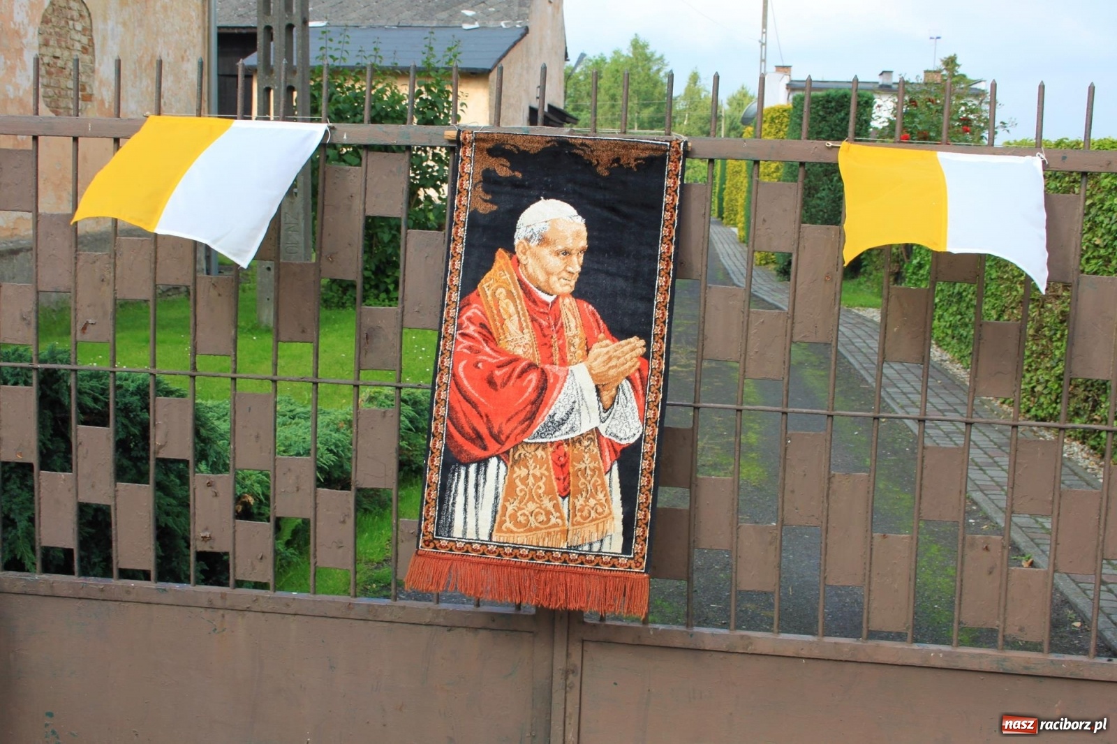 Zdjęcie w galerii na portalu naszraciborz.pl: W Wojnowicach Boże Ciało do czterech kaplic [FOTO] wiadomości z regionu